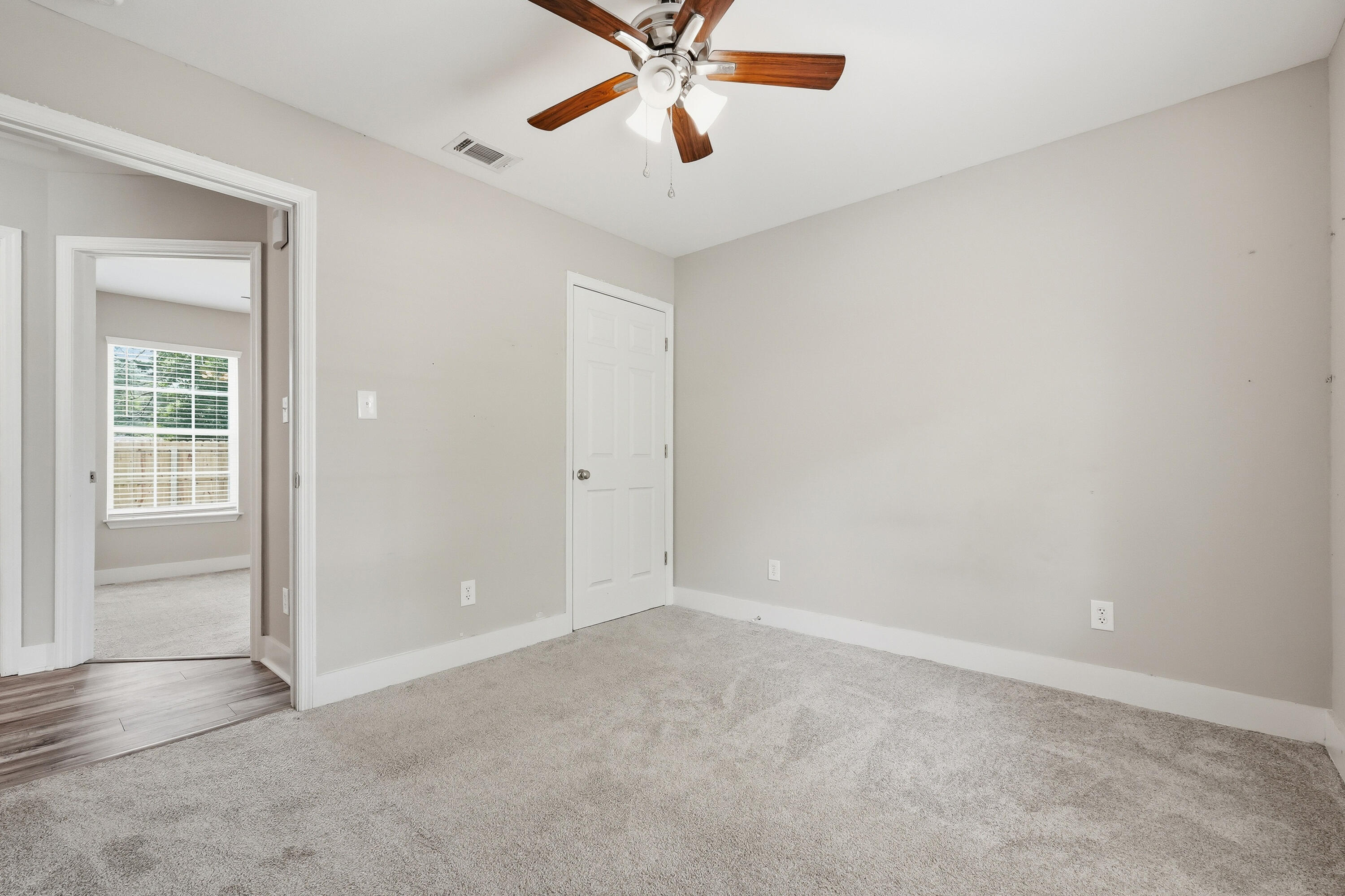 254 E Iris Lane Defuniak Springs FL 32433