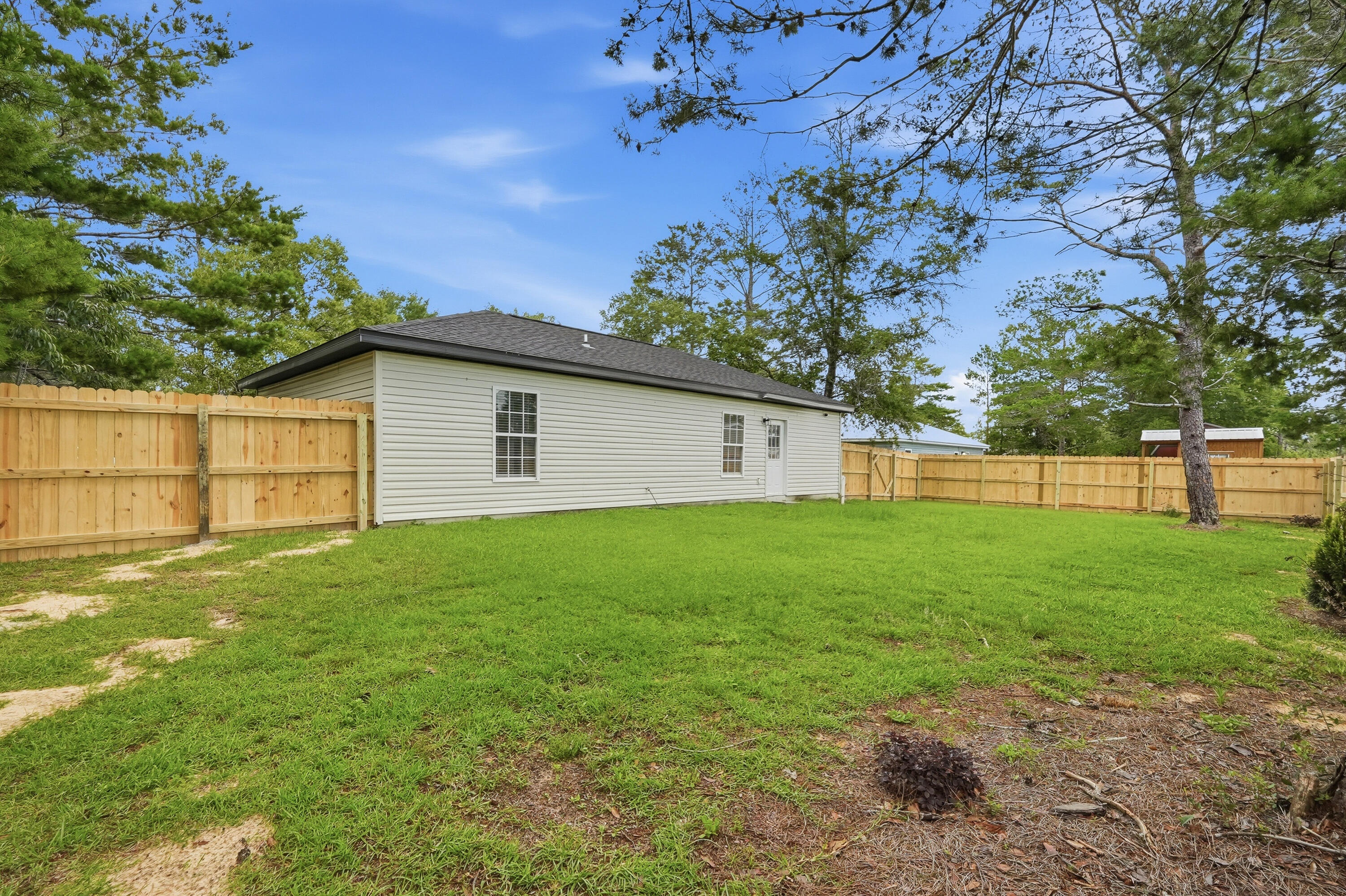 254 E Iris Lane Defuniak Springs FL 32433