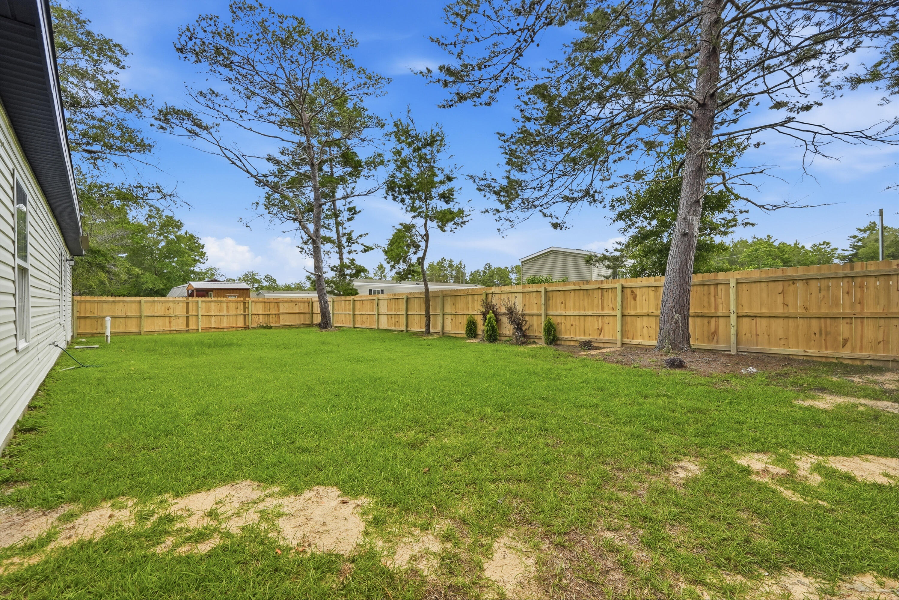 254 E Iris Lane Defuniak Springs FL 32433