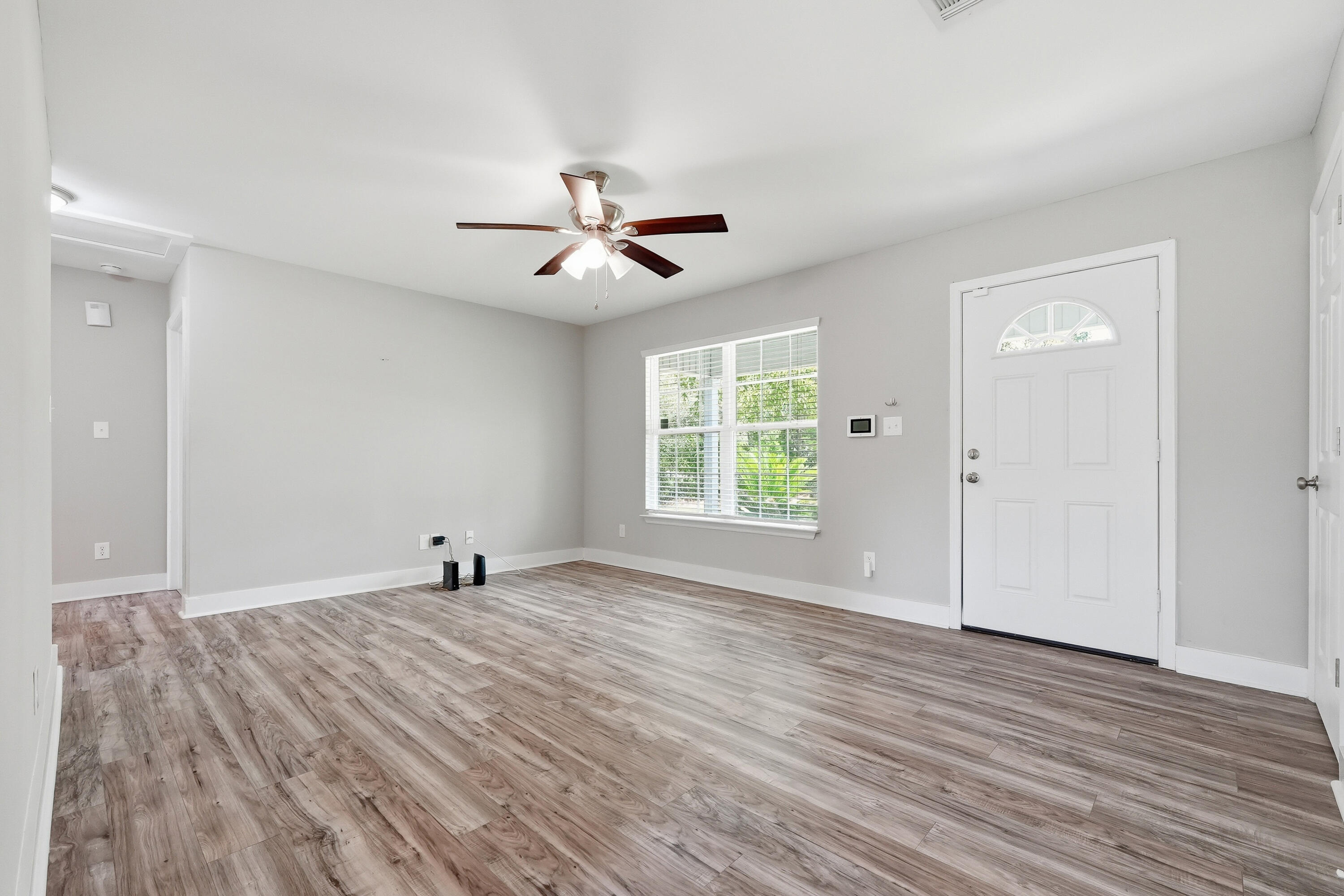 254 E Iris Lane Defuniak Springs FL 32433