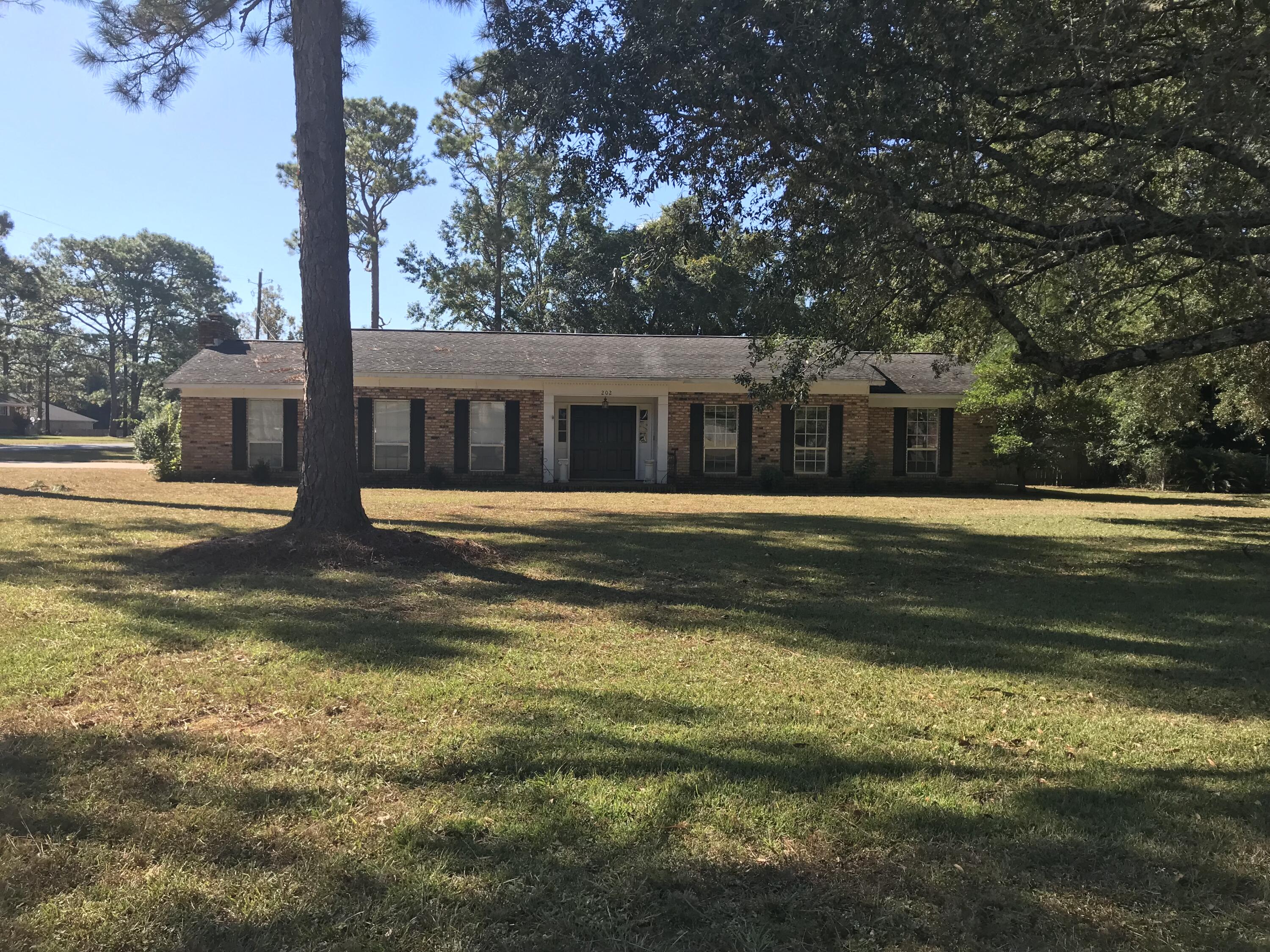 202 Adams Drive Crestview FL 32536