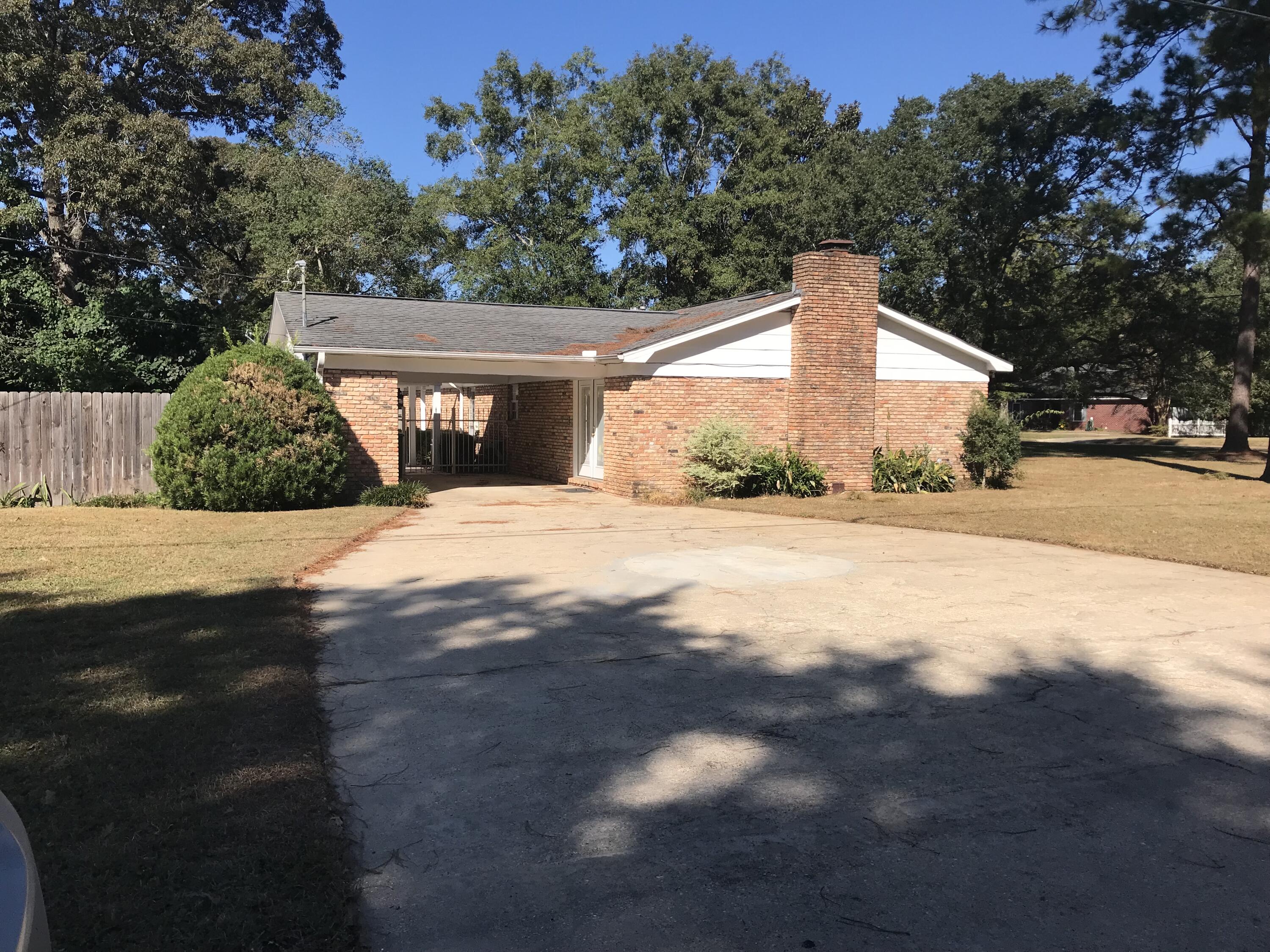 202 Adams Drive Crestview FL 32536