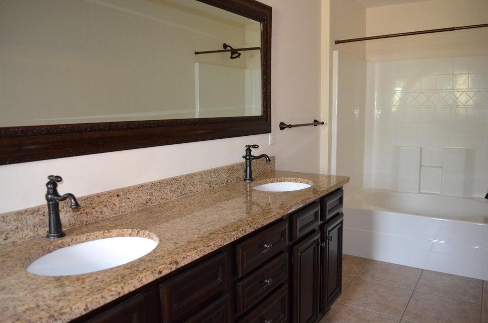 71 10th Street Shalimar FL 32579