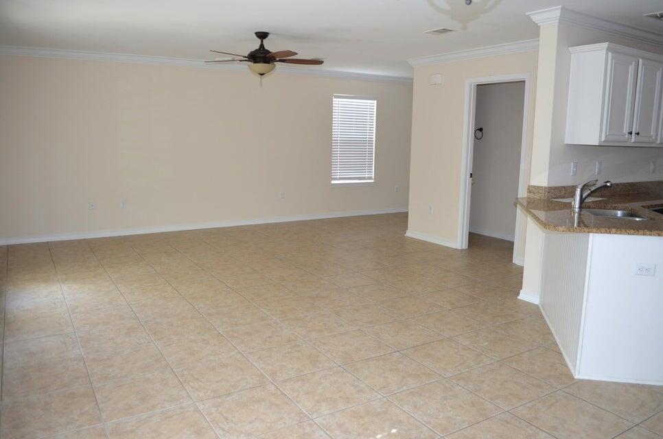 71 10th Street Shalimar FL 32579