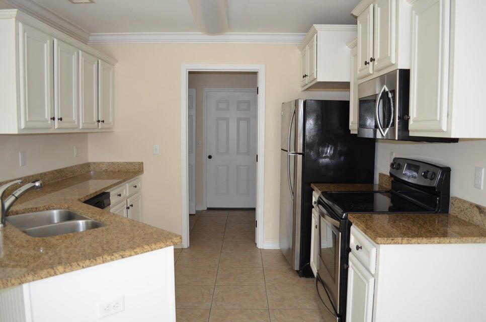 71 10th Street Shalimar FL 32579