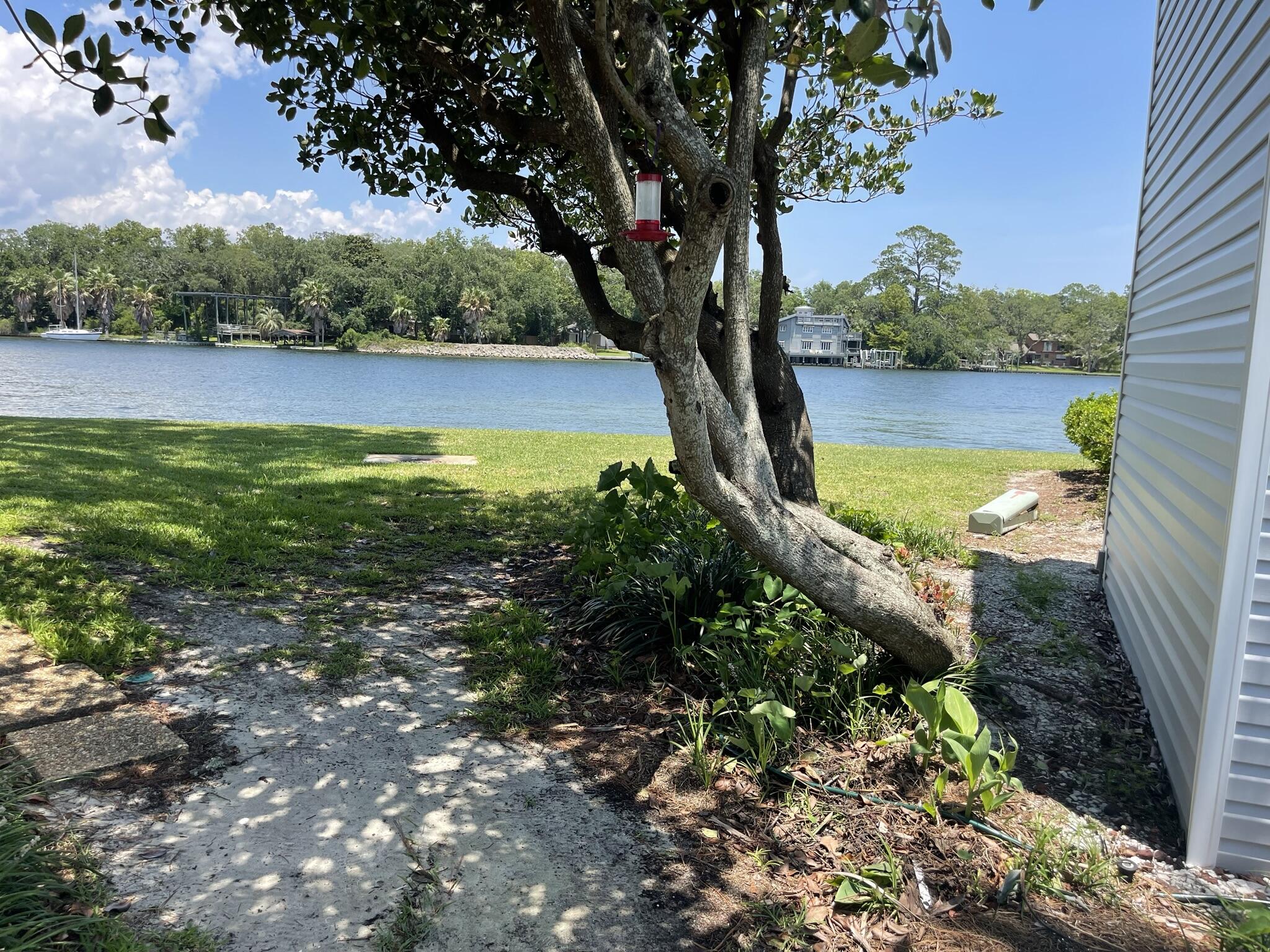 101 Old Ferry Road Shalimar FL 32579
