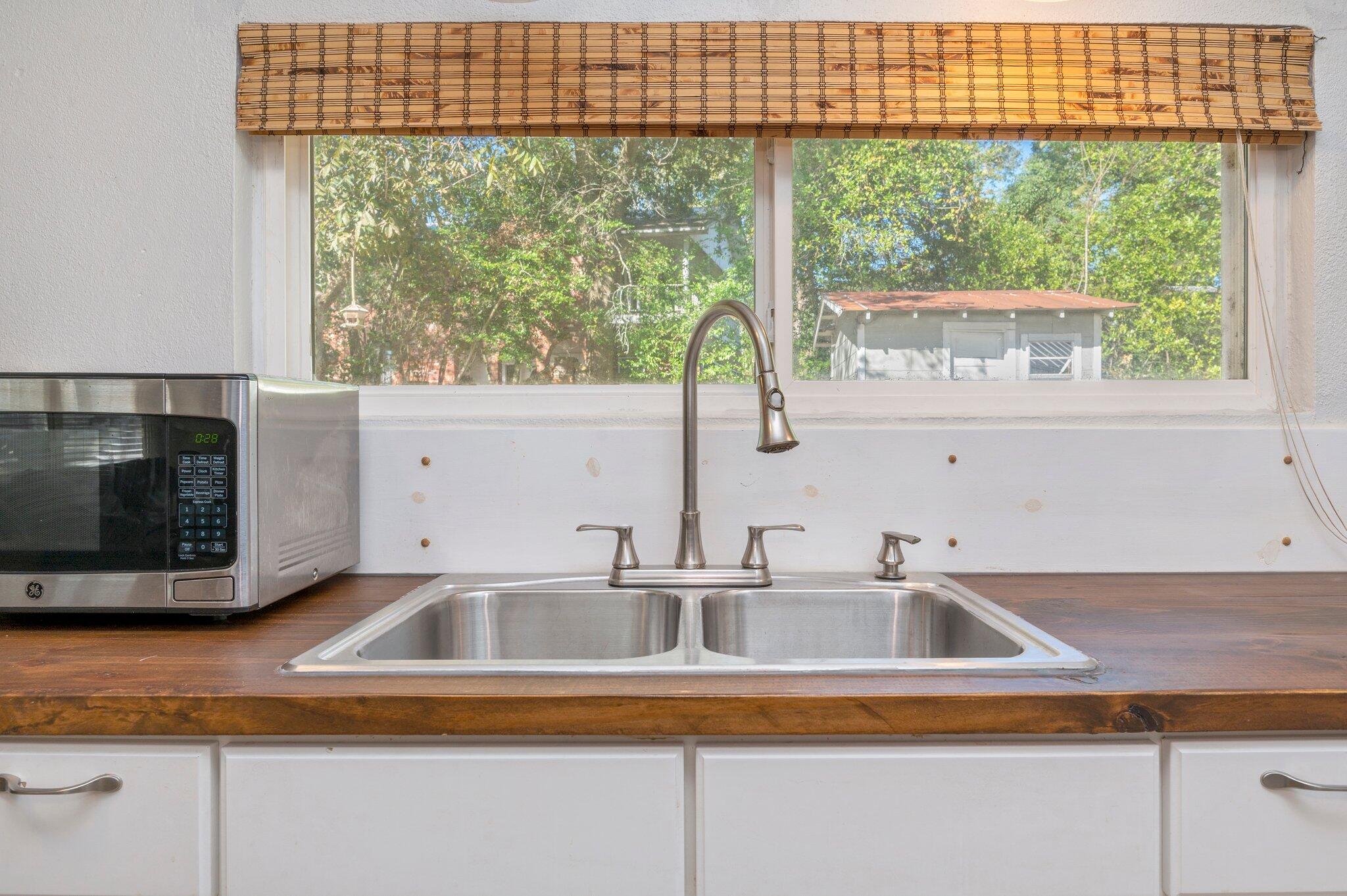 6 S 13th Street Defuniak Springs FL 32435