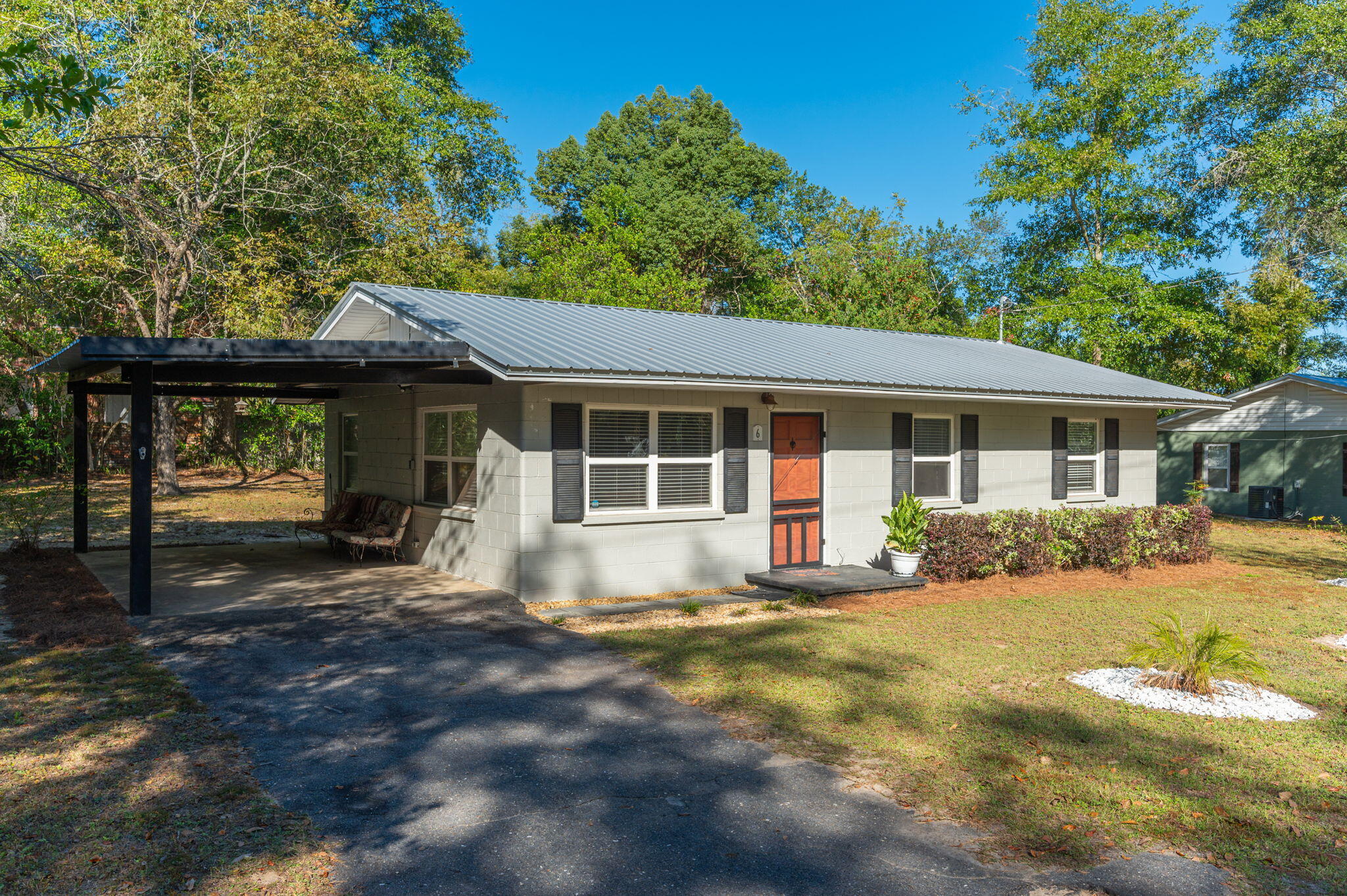 6 S 13th Street Defuniak Springs FL 32435