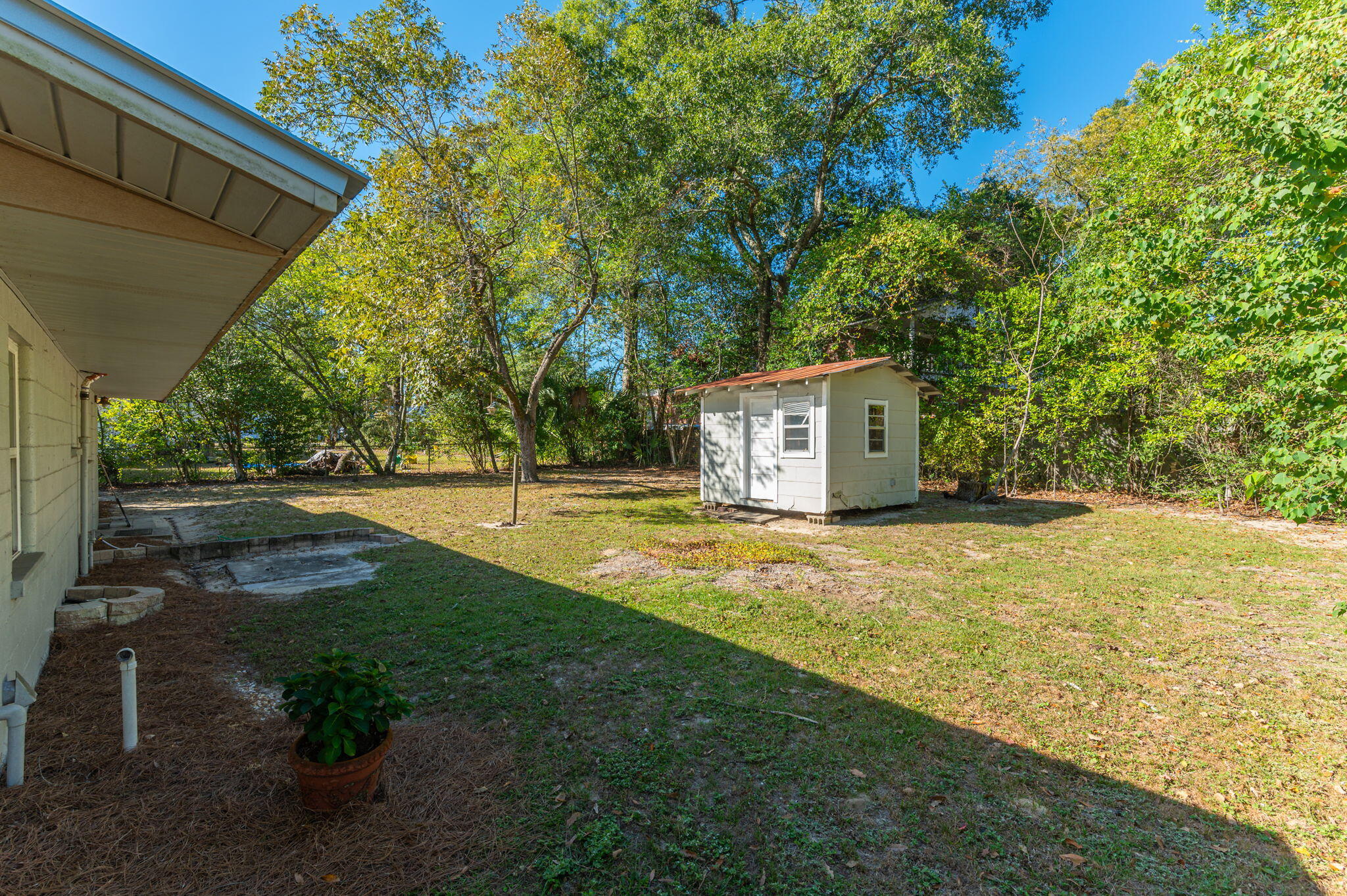 6 S 13th Street Defuniak Springs FL 32435