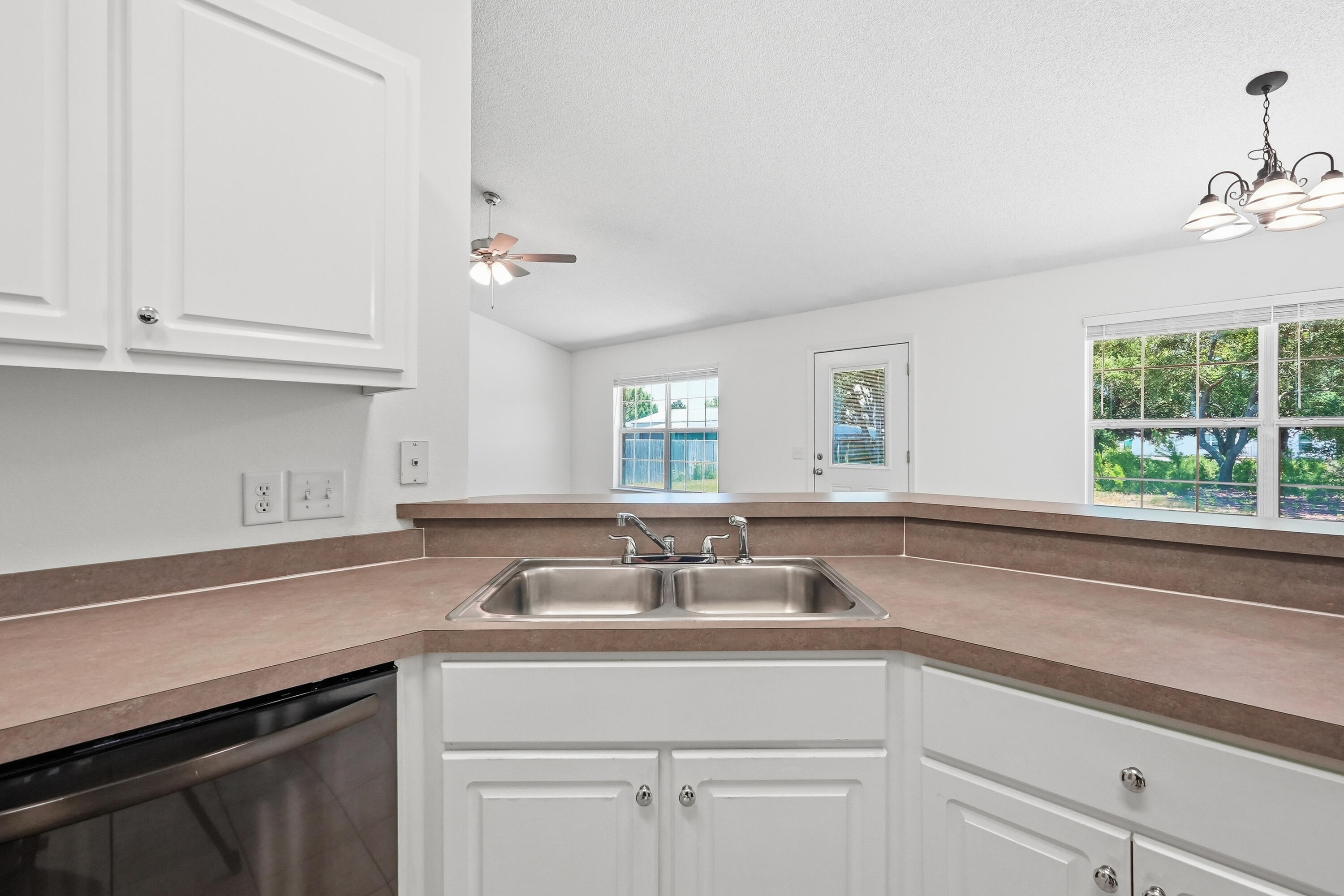 2030 Hawthorne Drive Navarre FL 32566