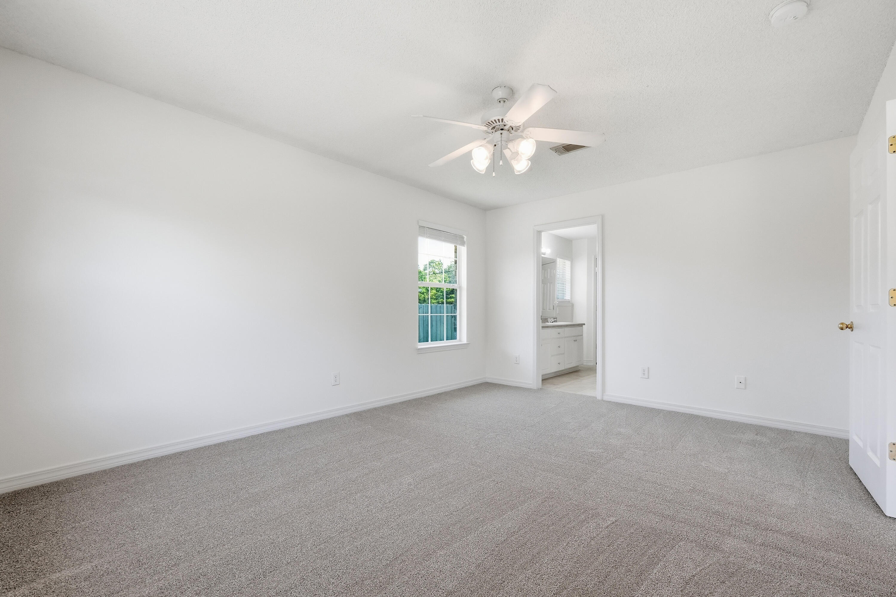 2030 Hawthorne Drive Navarre FL 32566