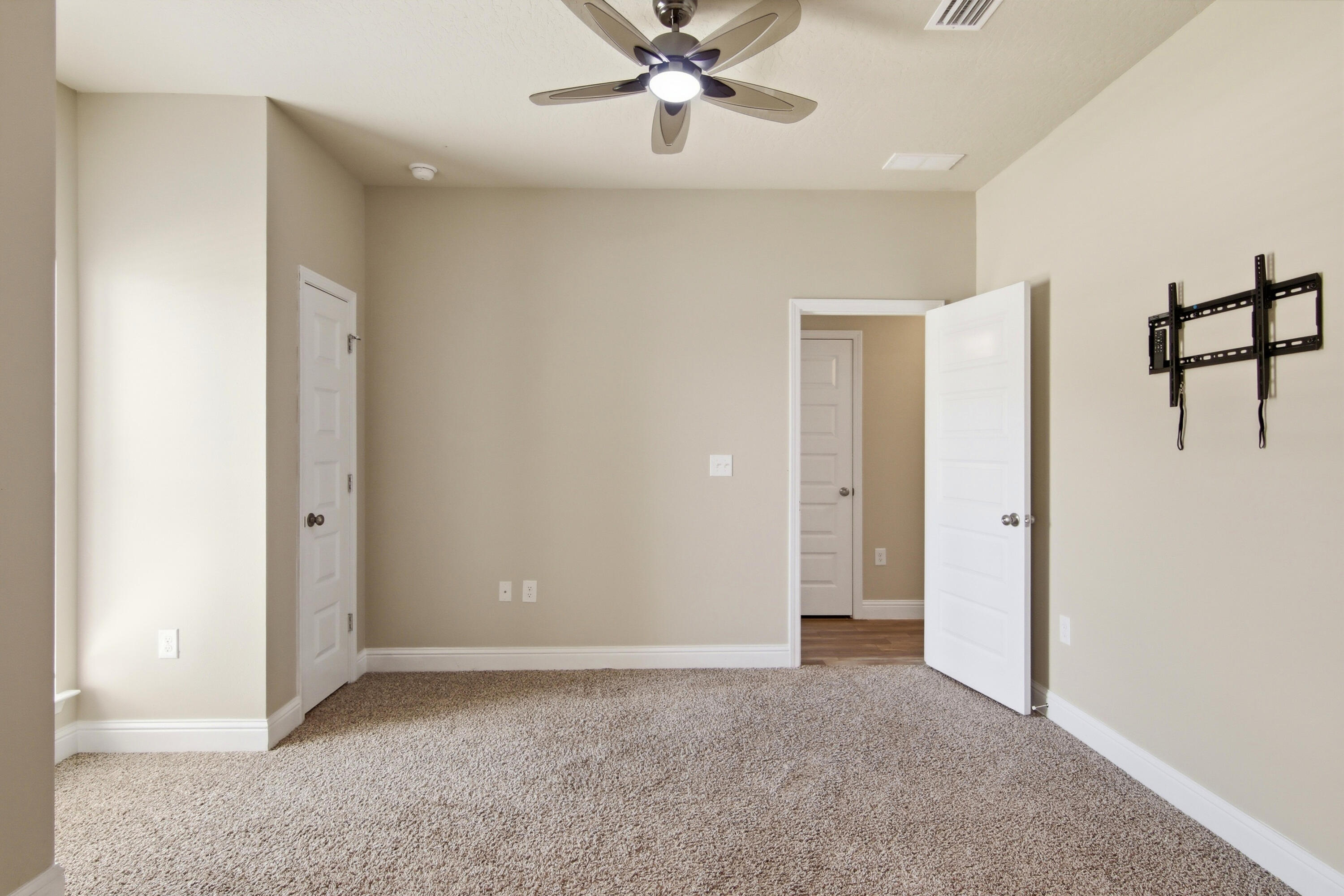 2892 Chancery Lane Crestview FL 32539