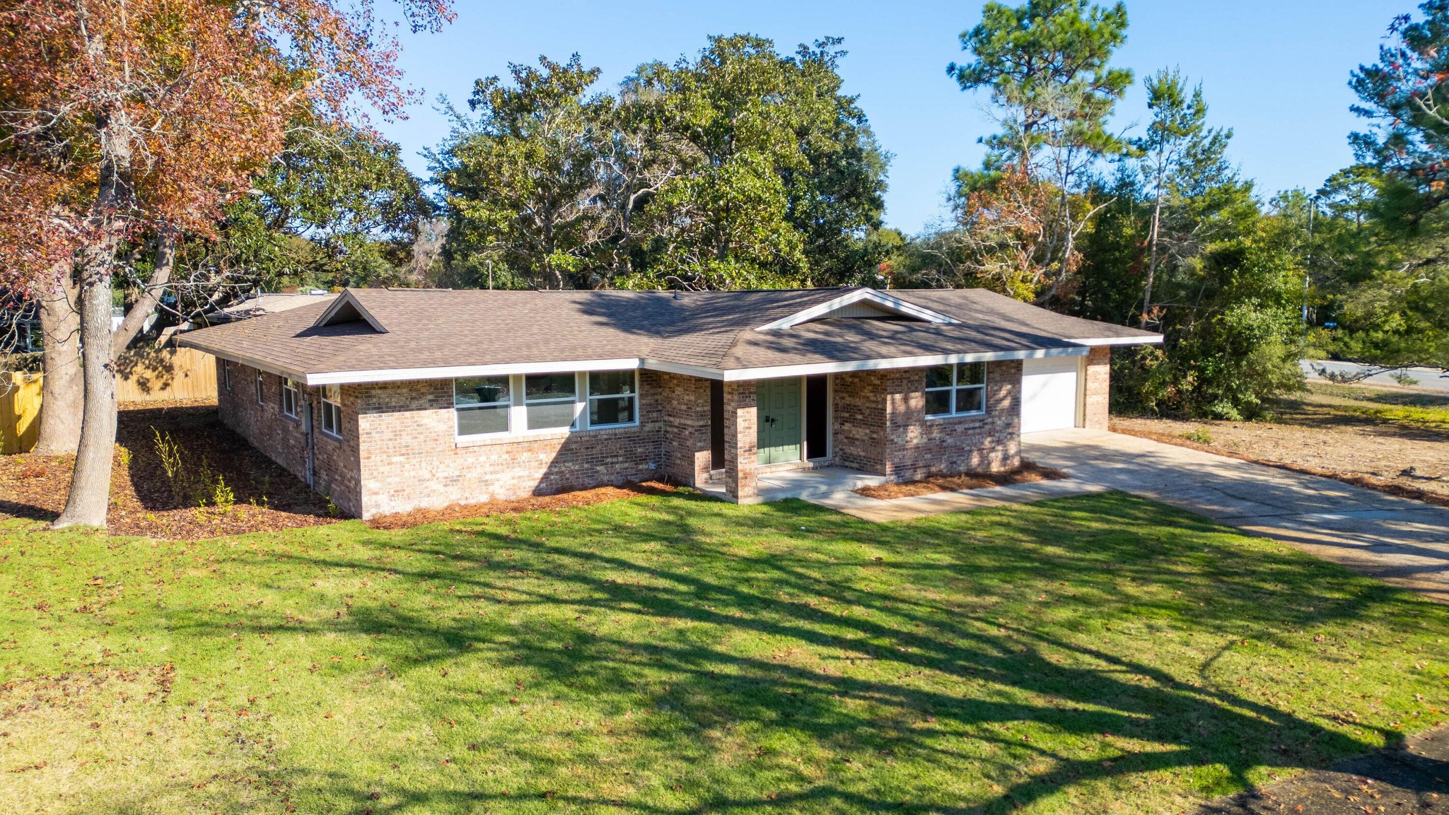 1 NE Stafford Circle Fort Walton Beach FL 32547