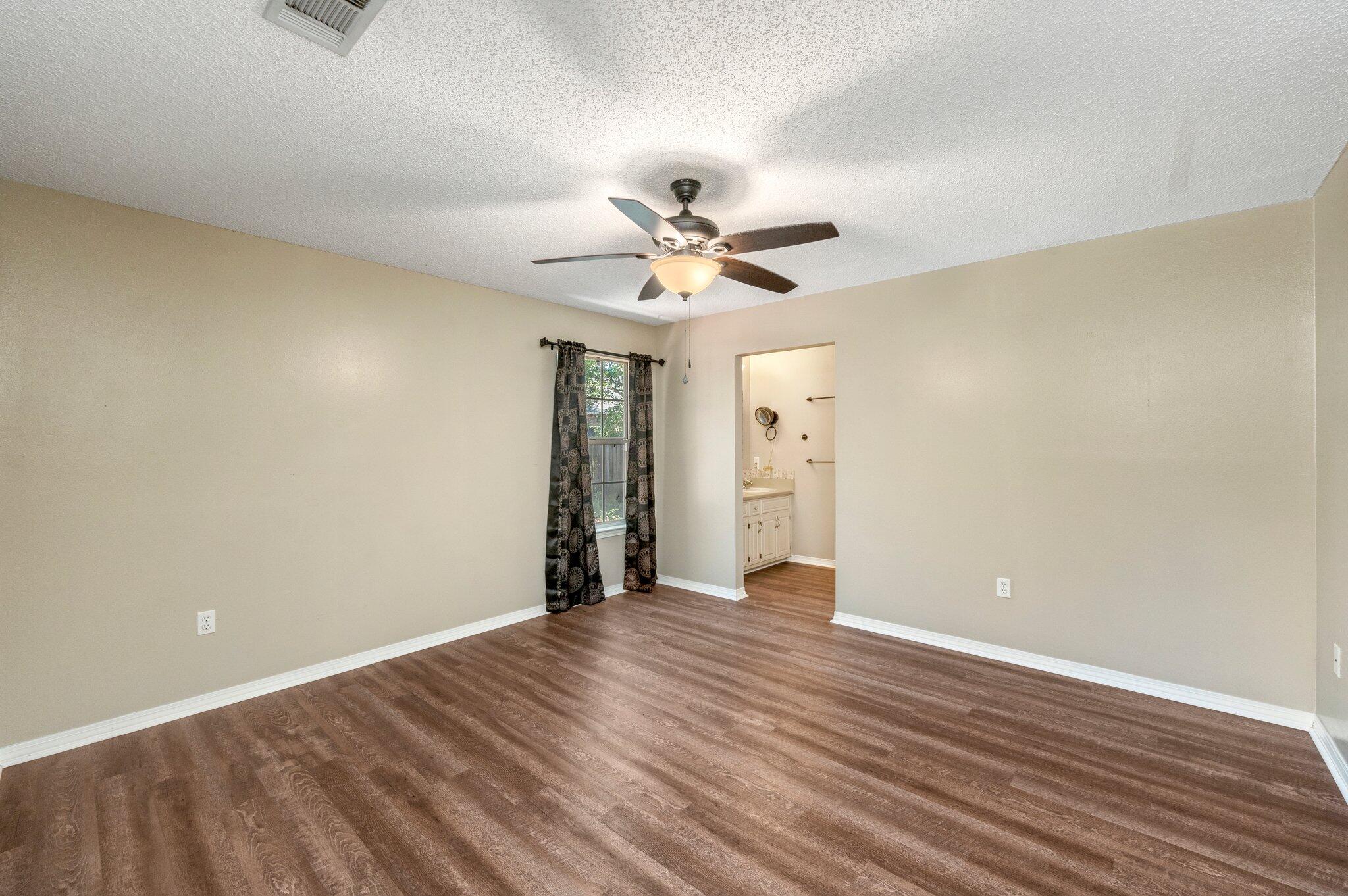 2803 Wilson Lane Crestview FL 32539