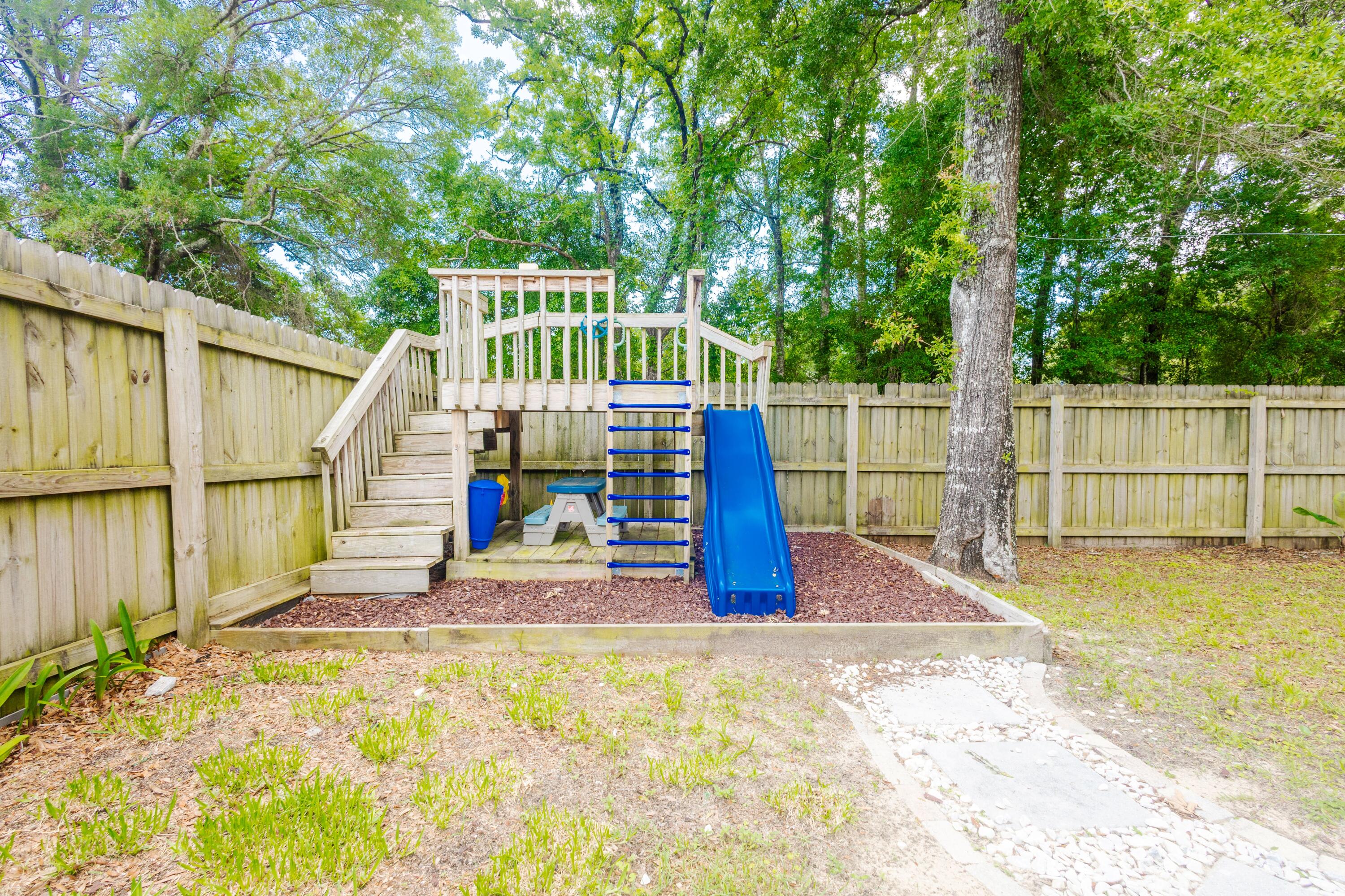 557 Valparaiso Parkway Valparaiso FL 32580