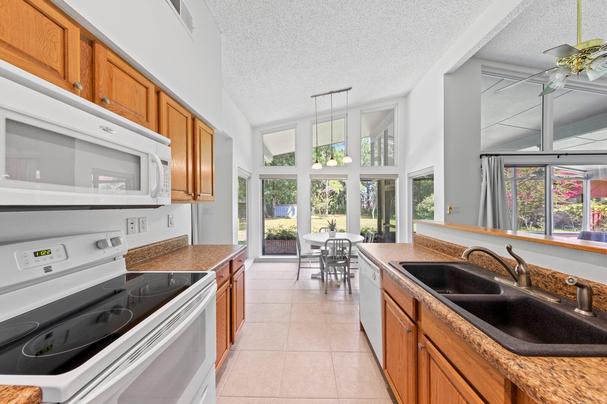 111 Mcewen Drive Niceville FL 32578