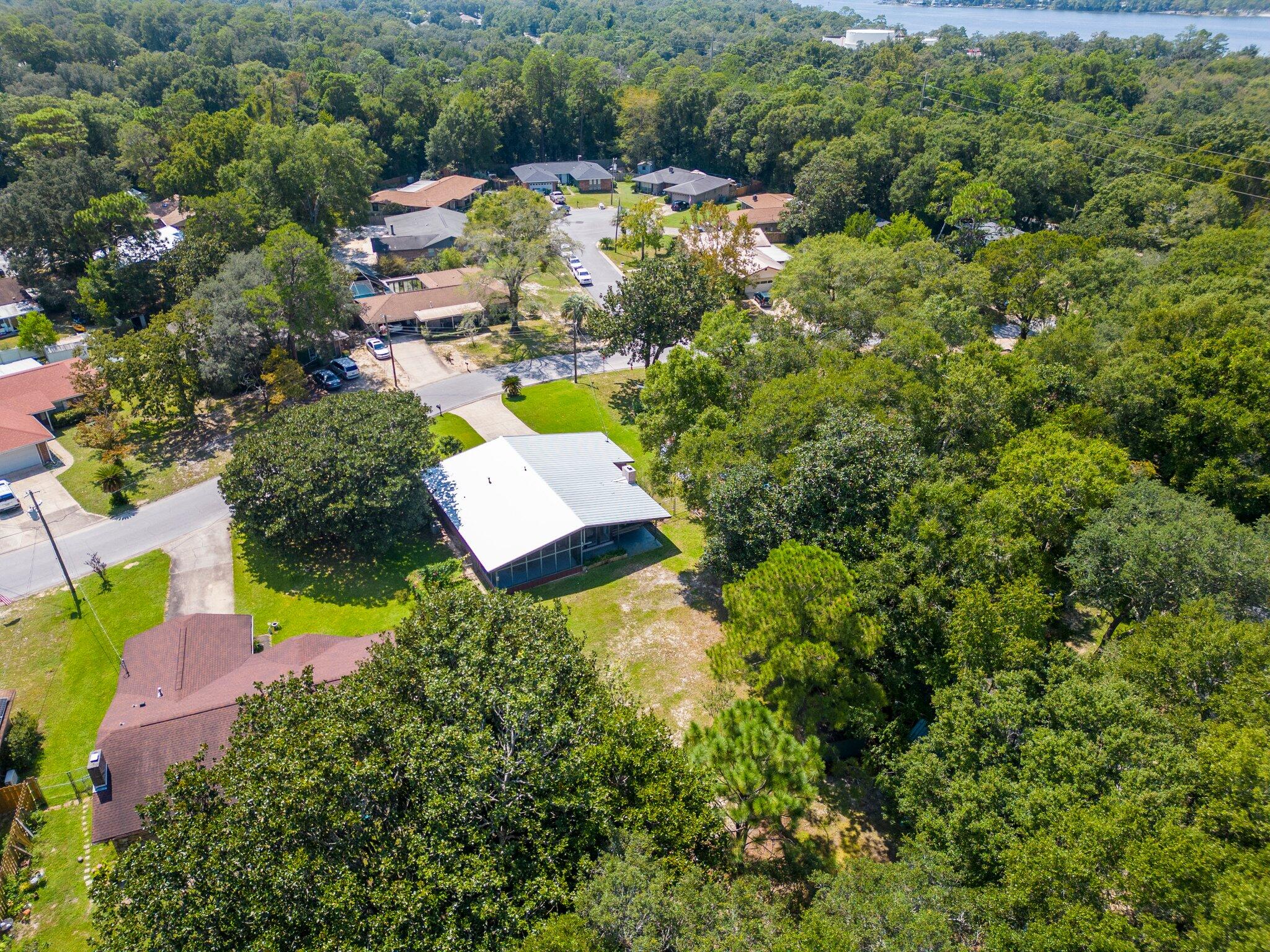 111 Mcewen Drive Niceville FL 32578