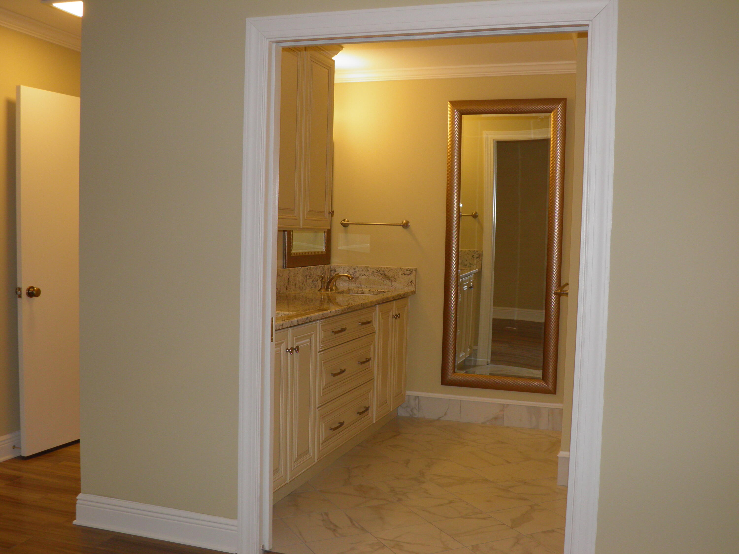 240 NE Yacht Club Drive Fort Walton Beach FL 32548