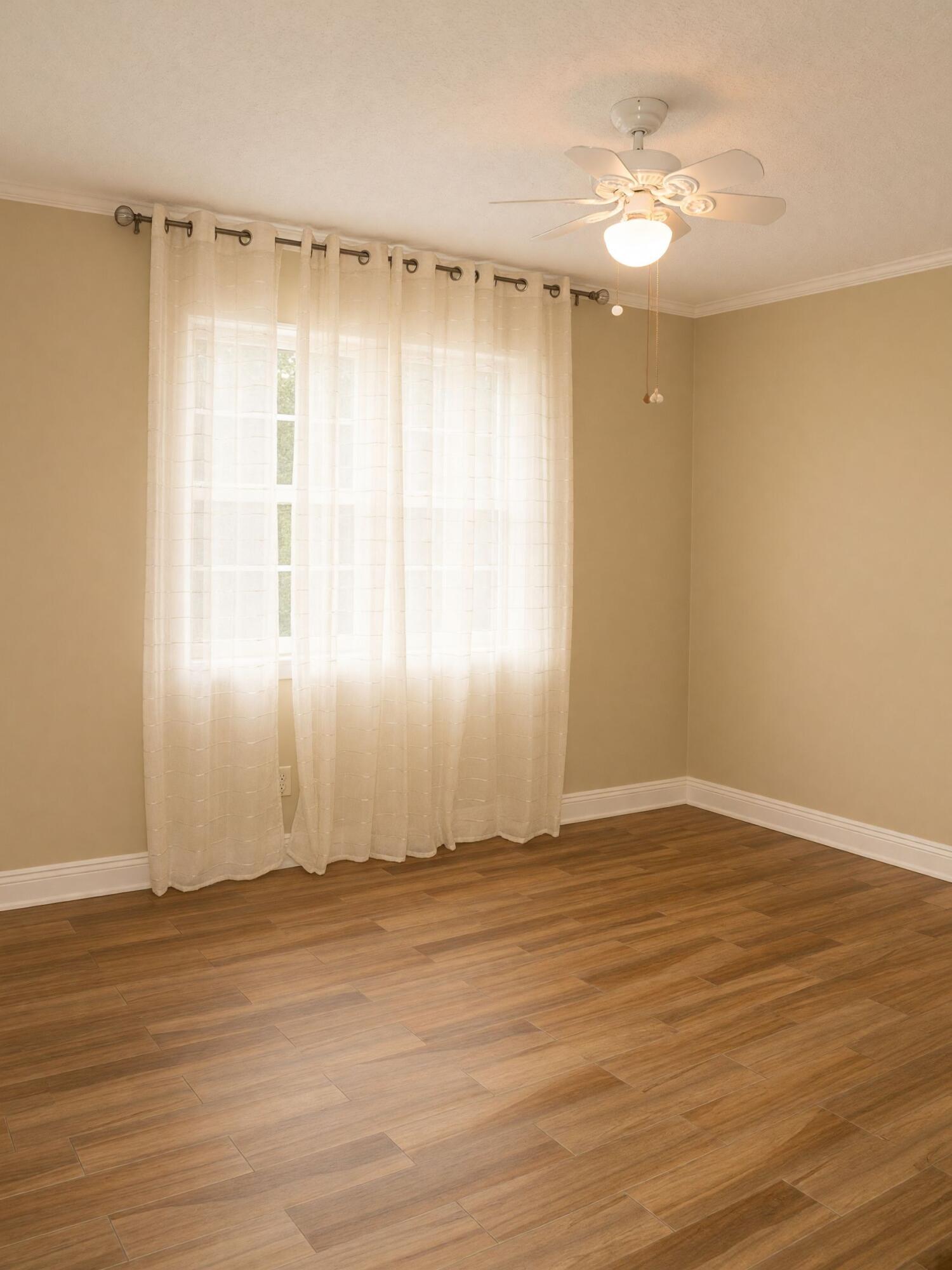 240 NE Yacht Club Drive Fort Walton Beach FL 32548