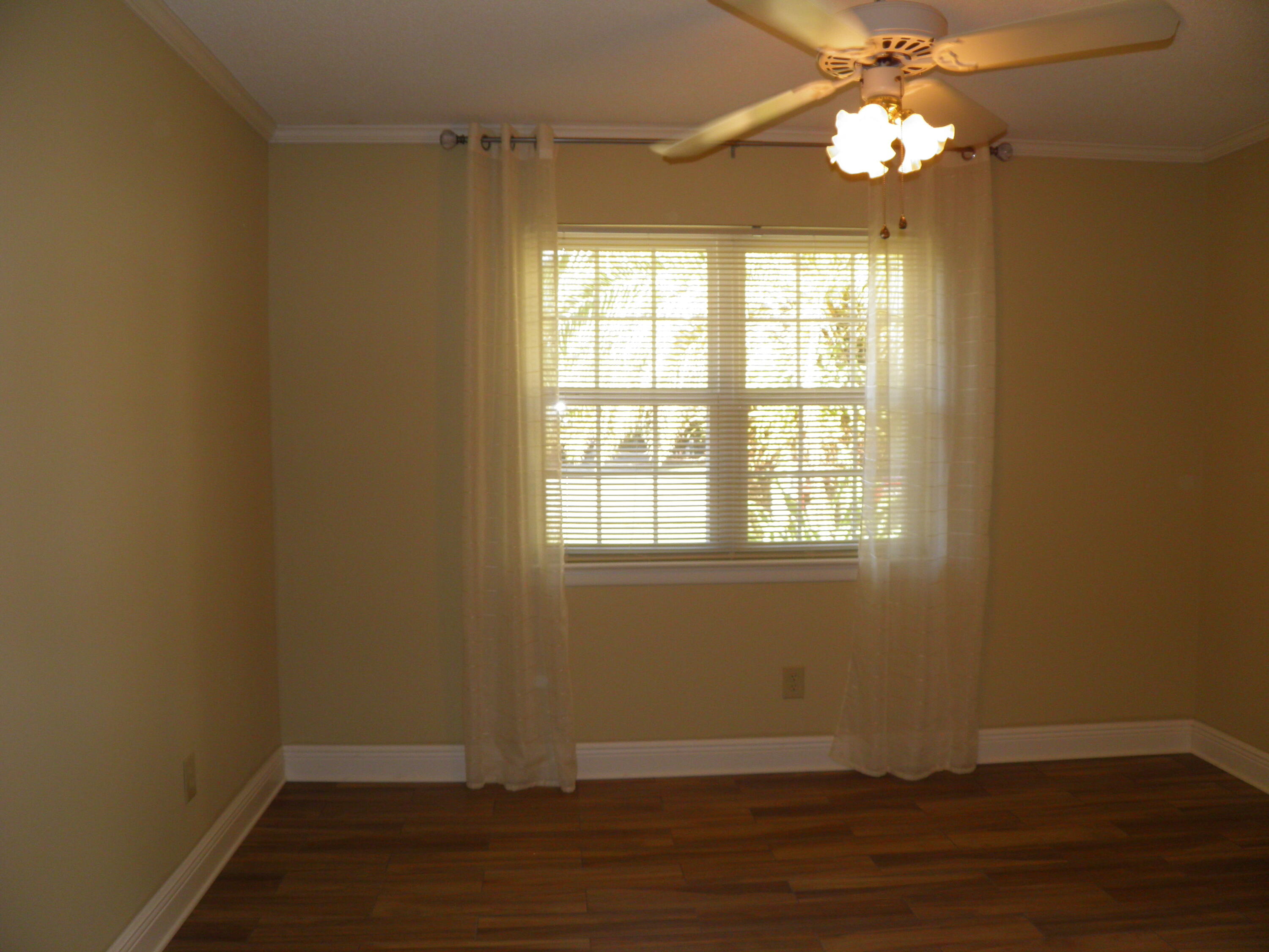 240 NE Yacht Club Drive Fort Walton Beach FL 32548