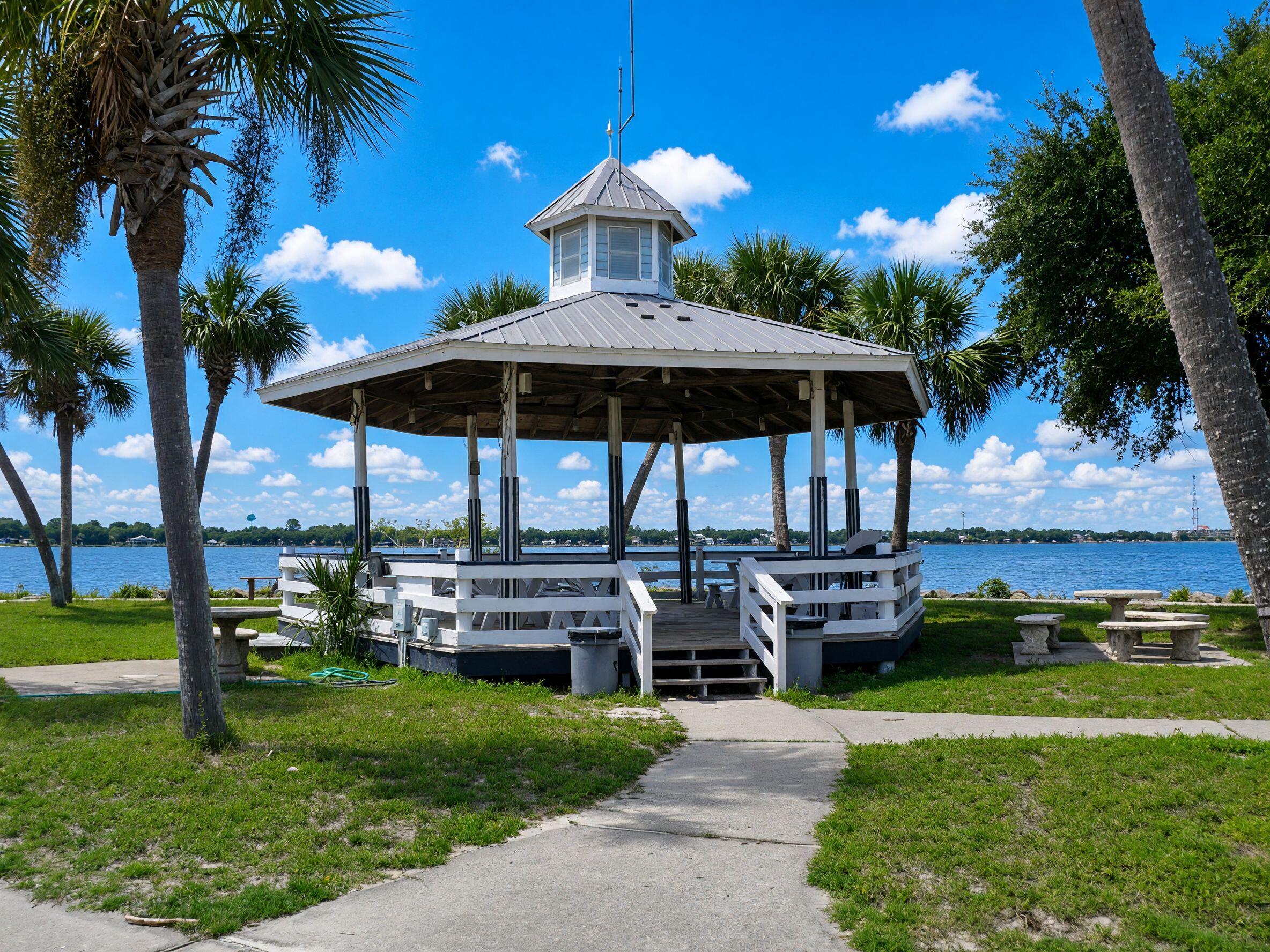 240 NE Yacht Club Drive Fort Walton Beach FL 32548