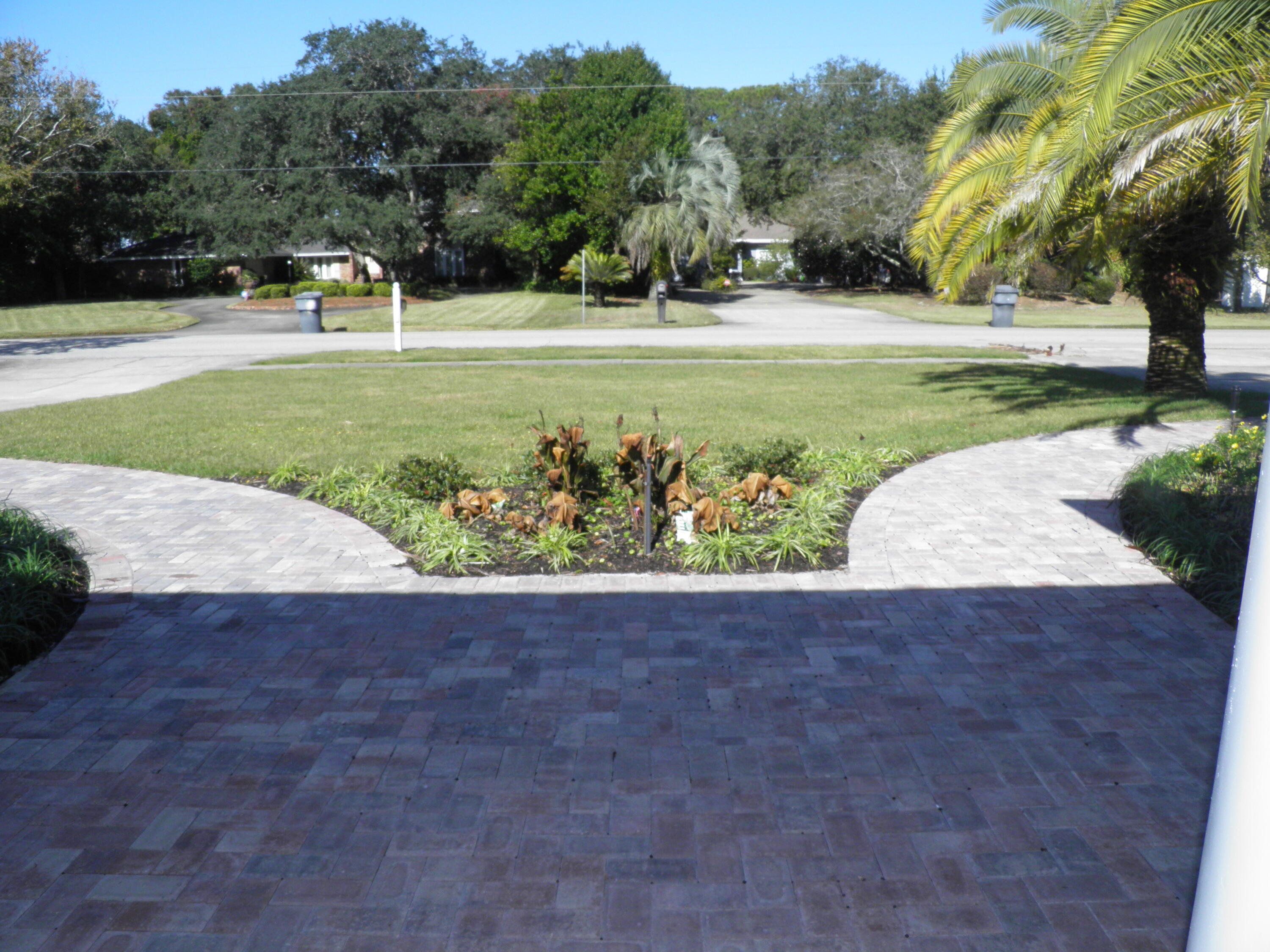 240 NE Yacht Club Drive Fort Walton Beach FL 32548