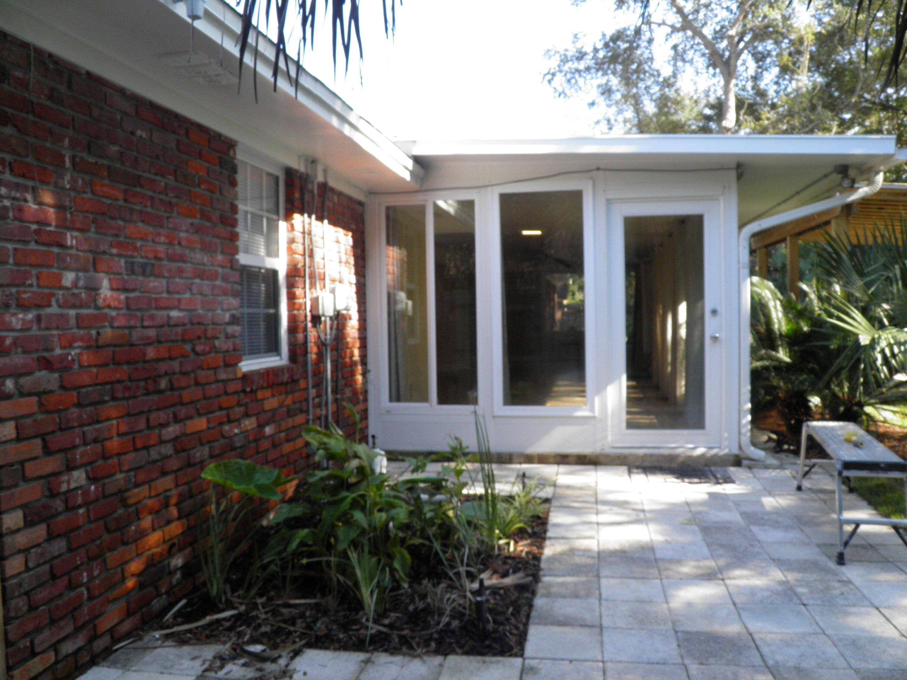 240 NE Yacht Club Drive Fort Walton Beach FL 32548
