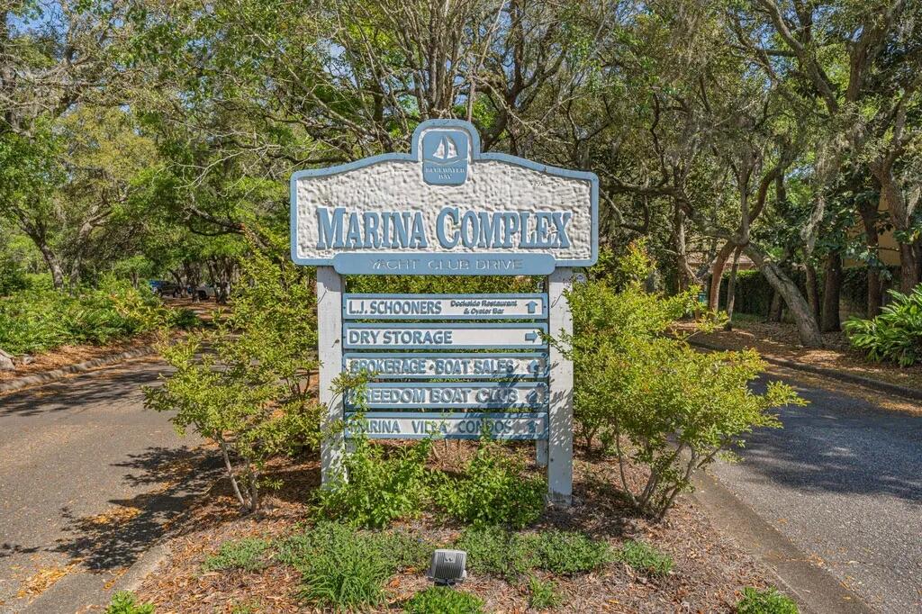 1940 Bluewater Boulevard Niceville FL 32578