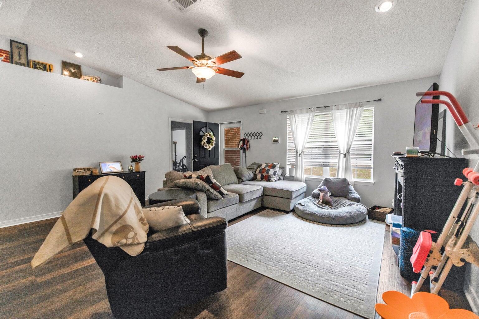 5246 Sewell Road Milton FL 32570