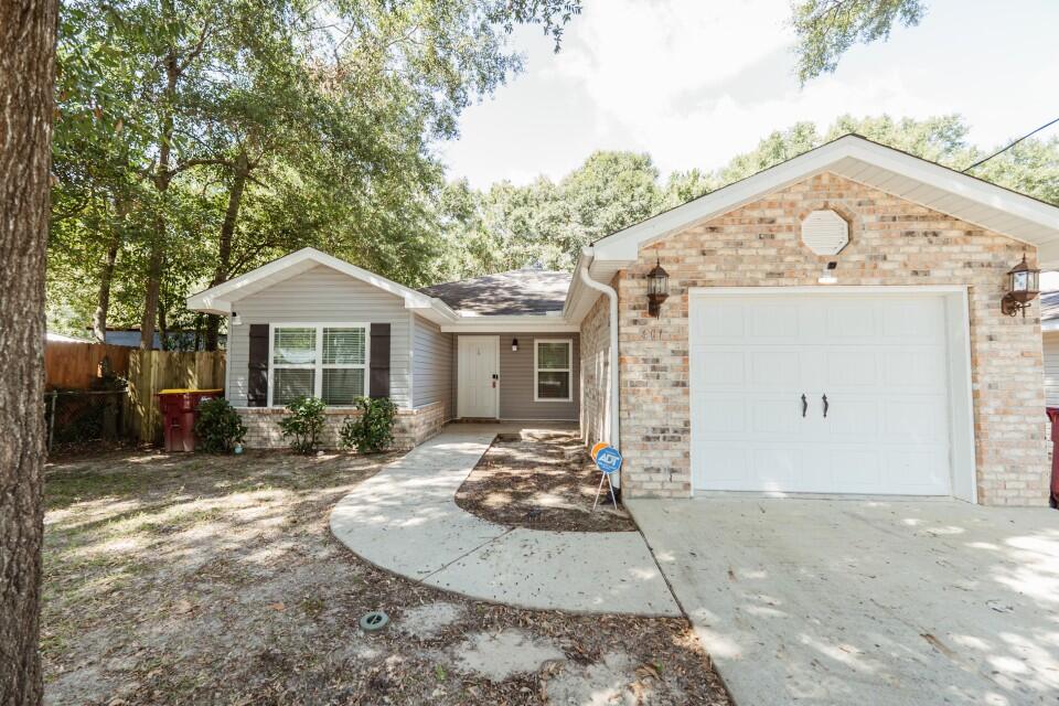 401 E Field Avenue Crestview FL 32539