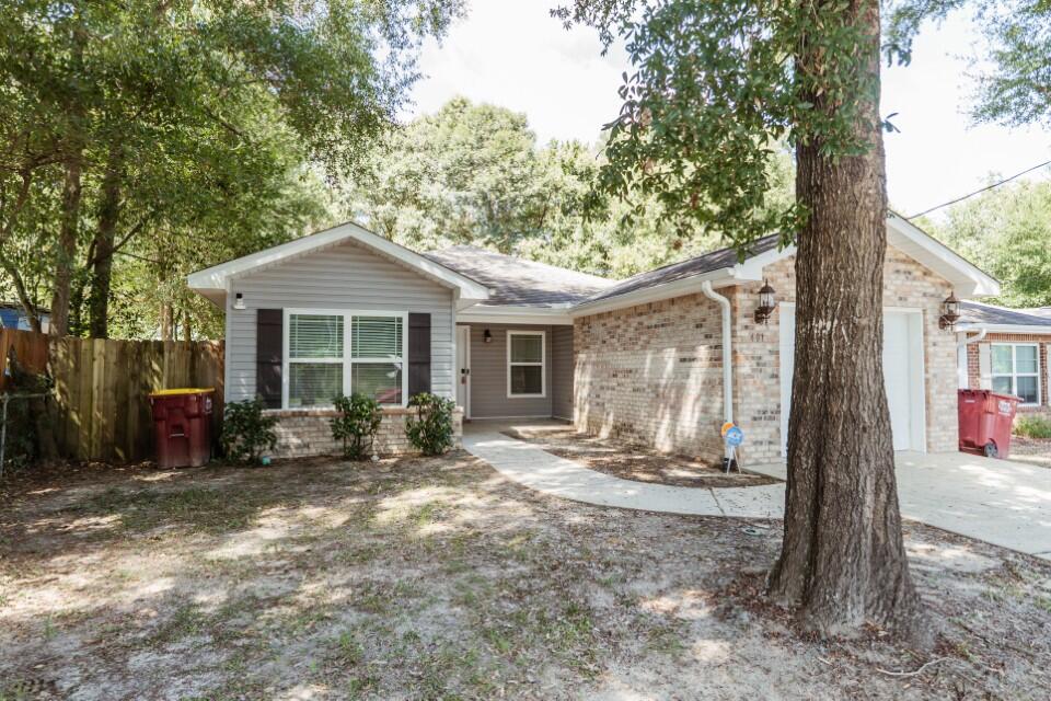 401 E Field Avenue Crestview FL 32539