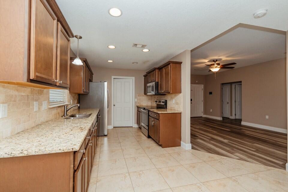 401 E Field Avenue Crestview FL 32539