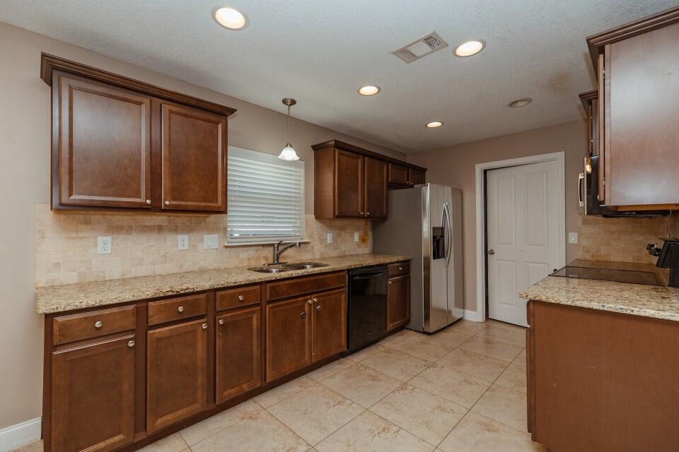 401 E Field Avenue Crestview FL 32539