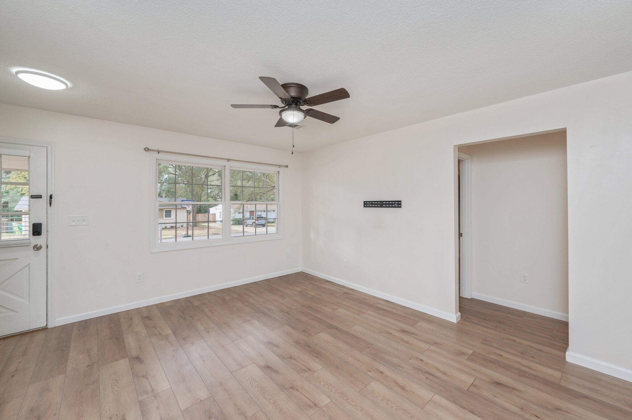 211 20th Street Niceville FL 32578