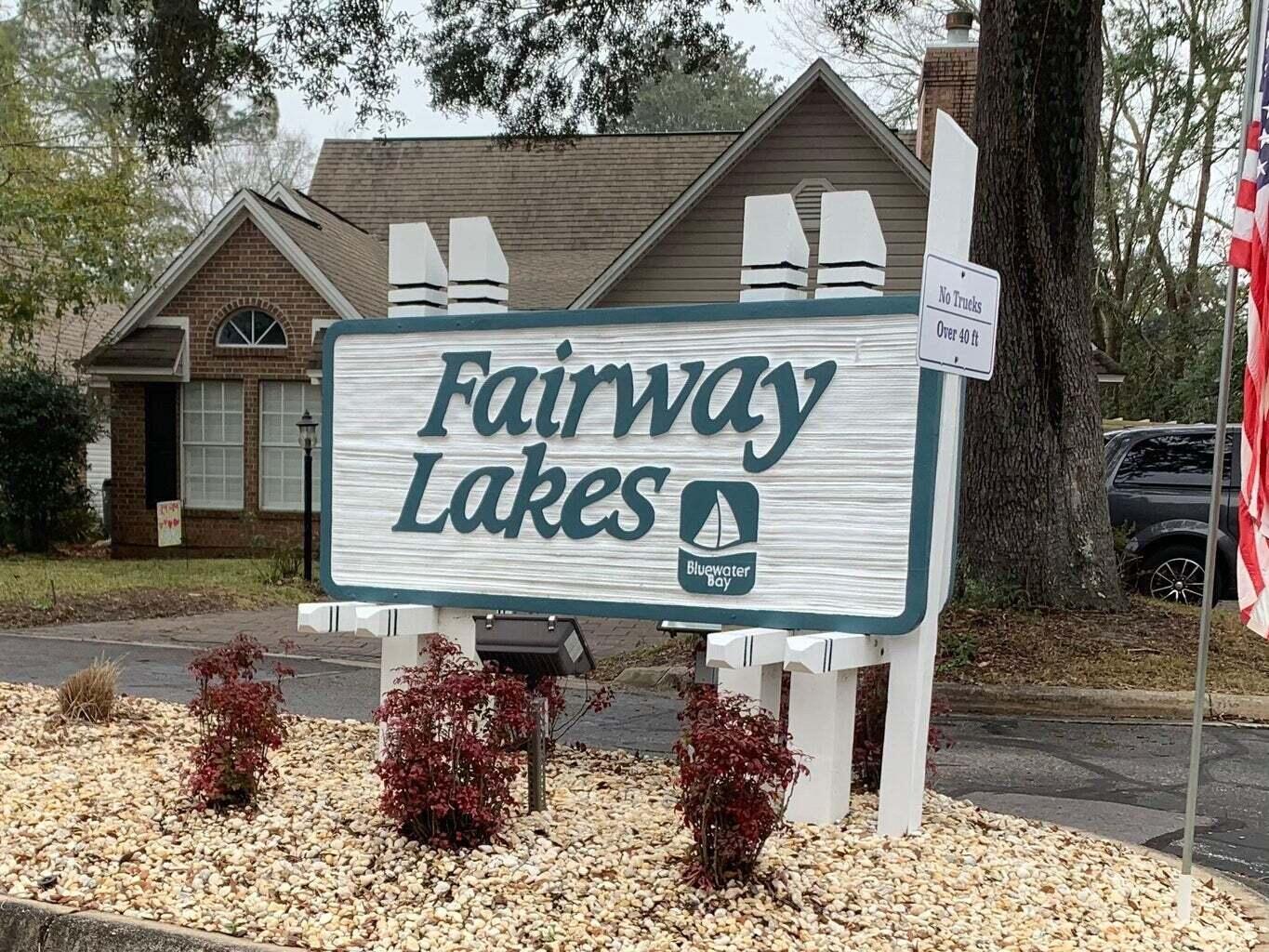 811 Fairway Lakes Drive Niceville FL 32578