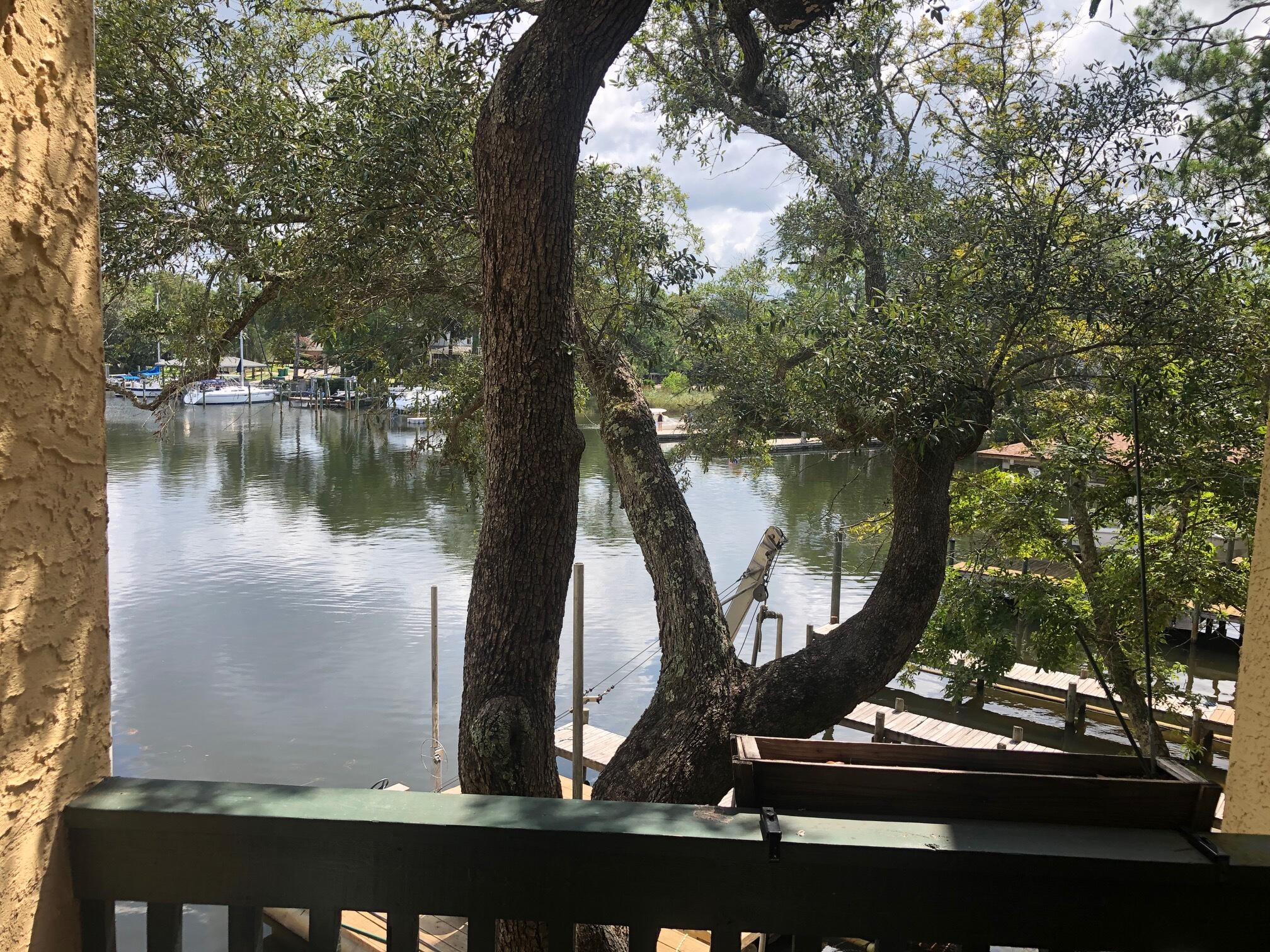 300 Yacht Club Drive Niceville FL 32578