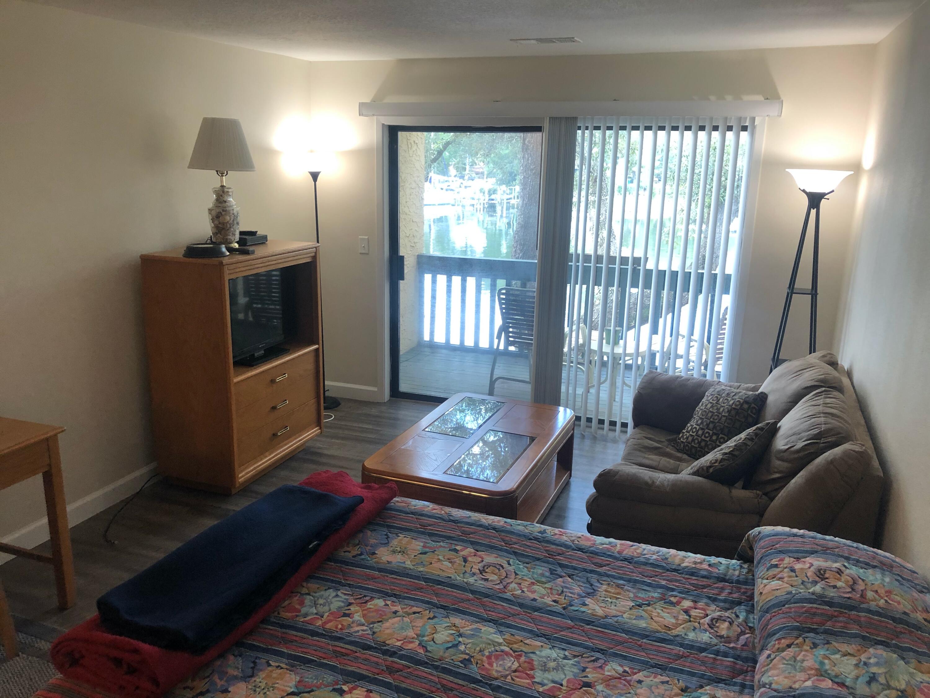 300 Yacht Club Drive Niceville FL 32578