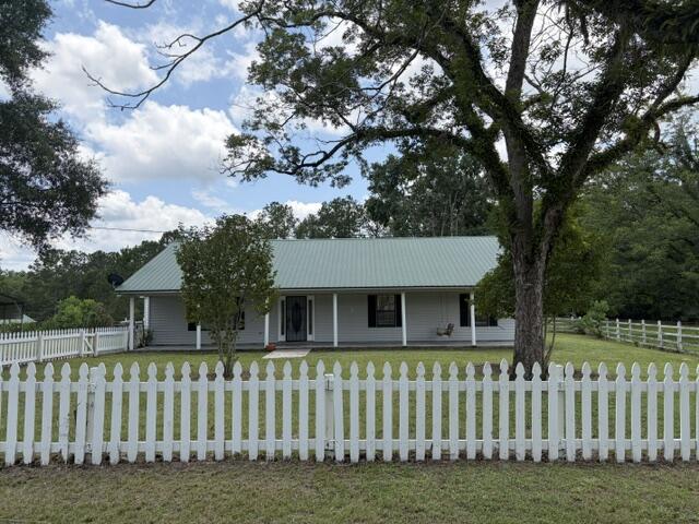 1567 Perry Smith Road Baker FL 32531