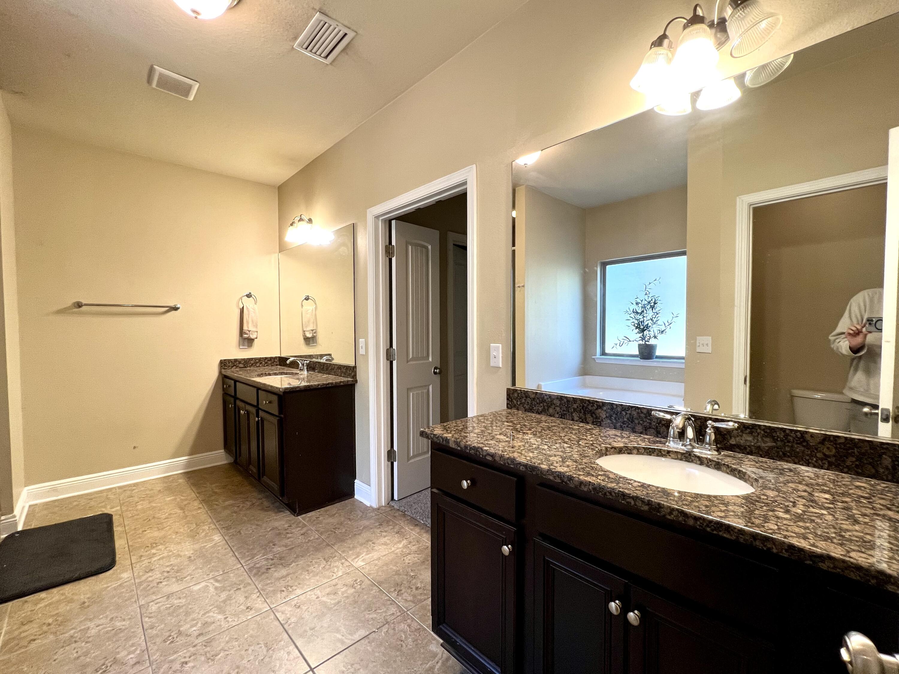 68 Hemingway Lane Freeport FL 32439