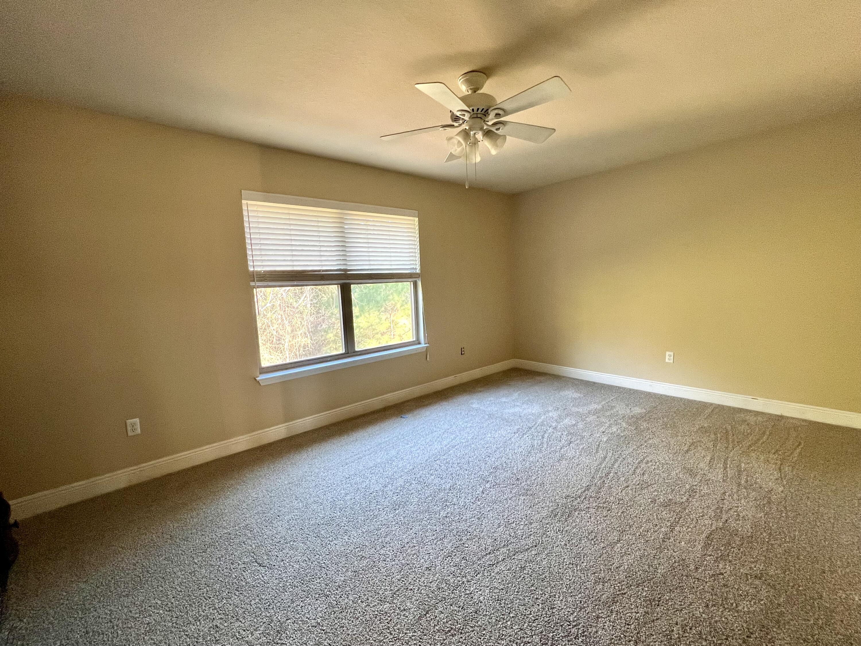 68 Hemingway Lane Freeport FL 32439