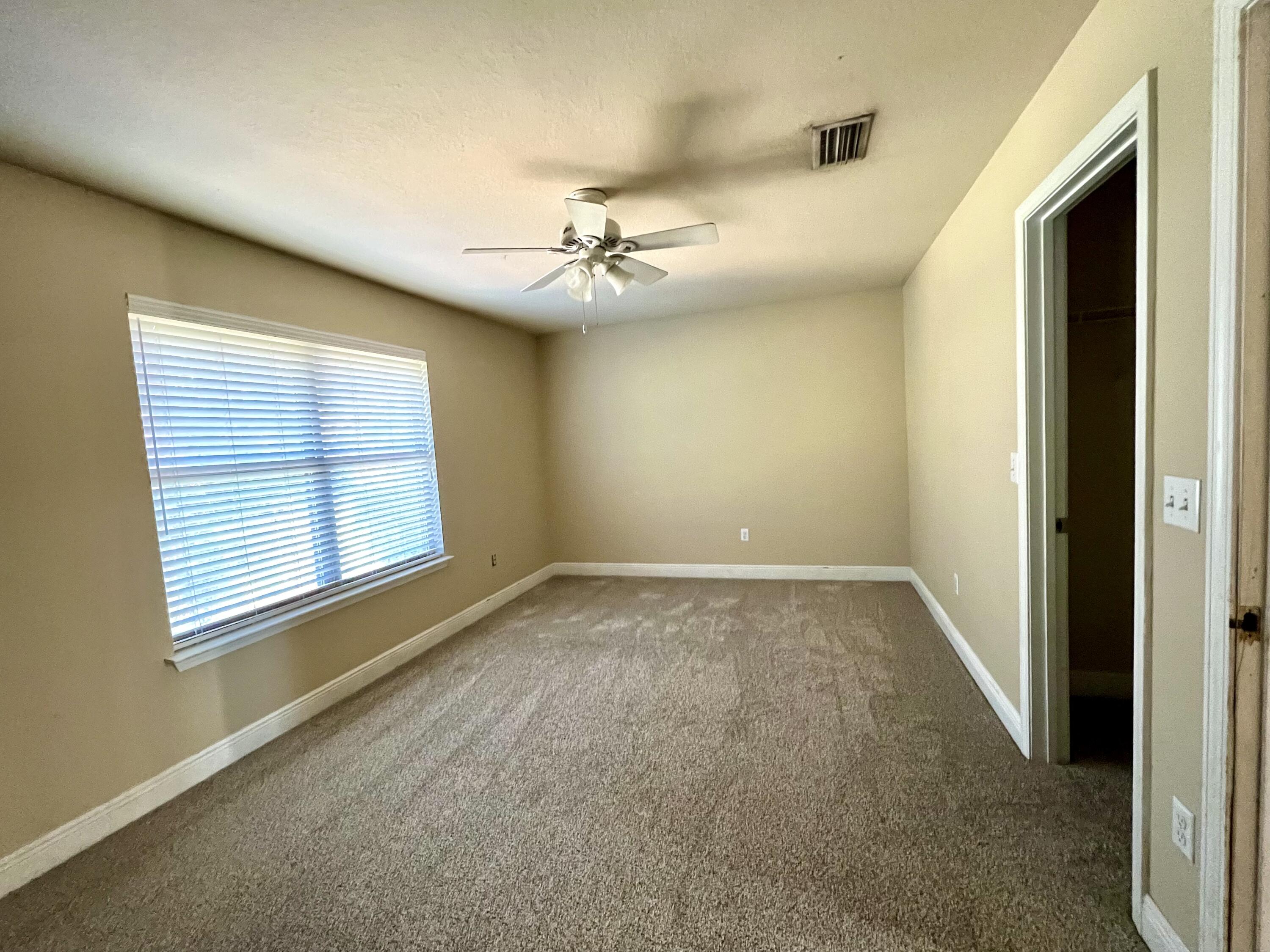 68 Hemingway Lane Freeport FL 32439