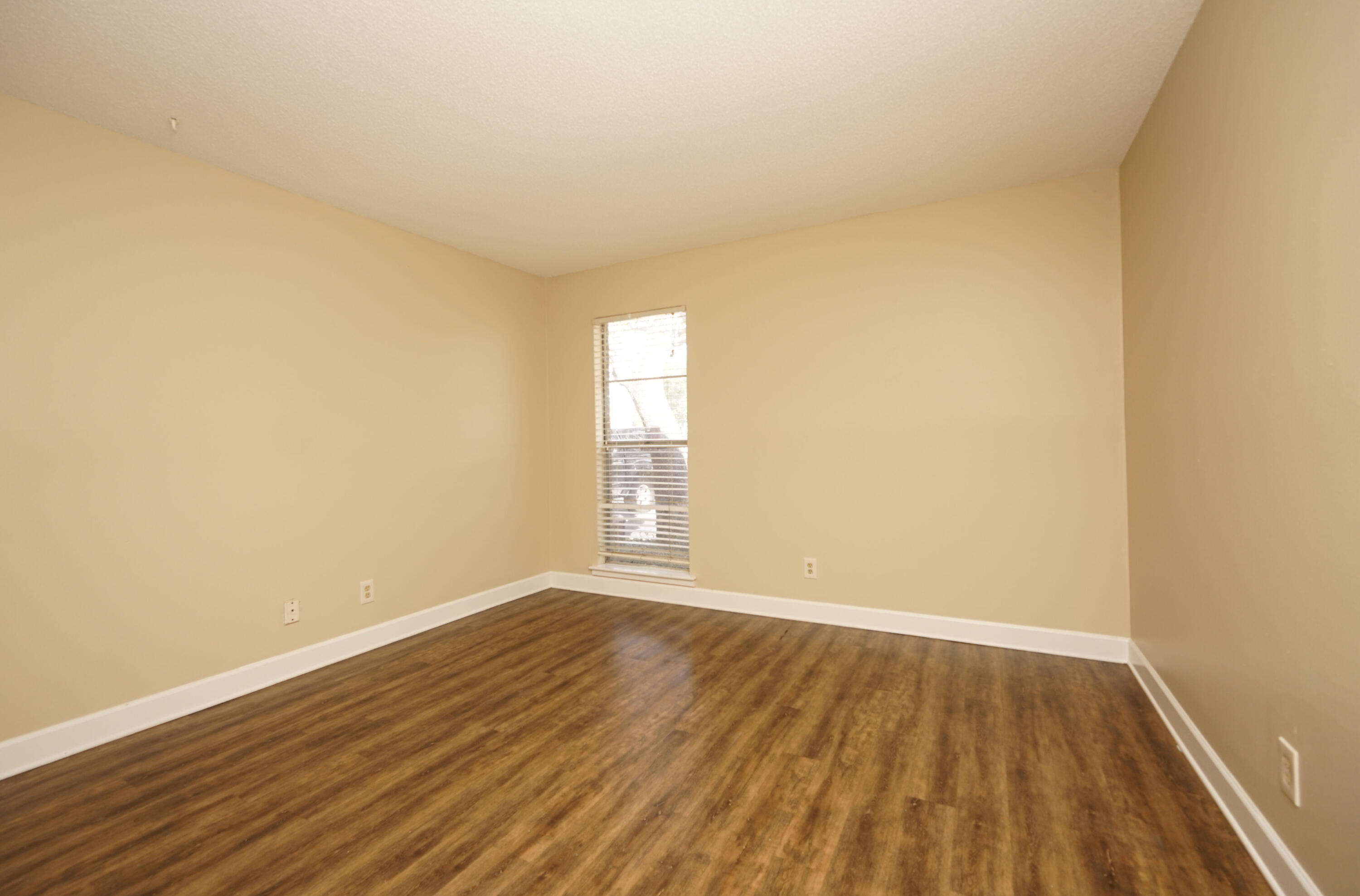 210 Pelham Road Fort Walton Beach FL 32547