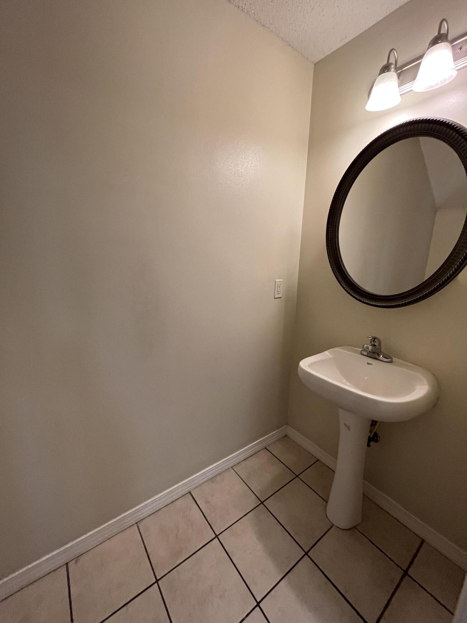 204 Johnson Court Crestview FL 32536