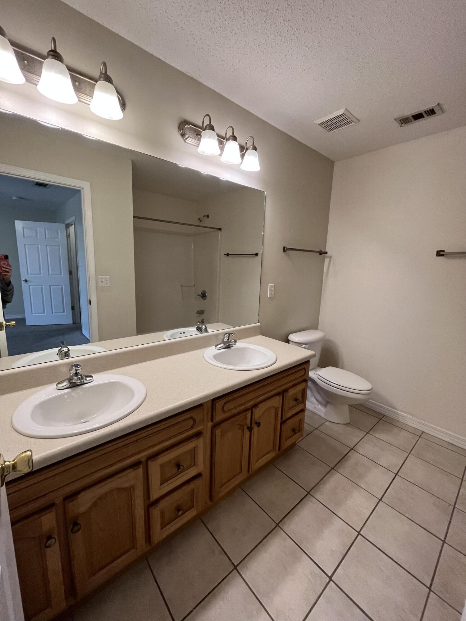 204 Johnson Court Crestview FL 32536
