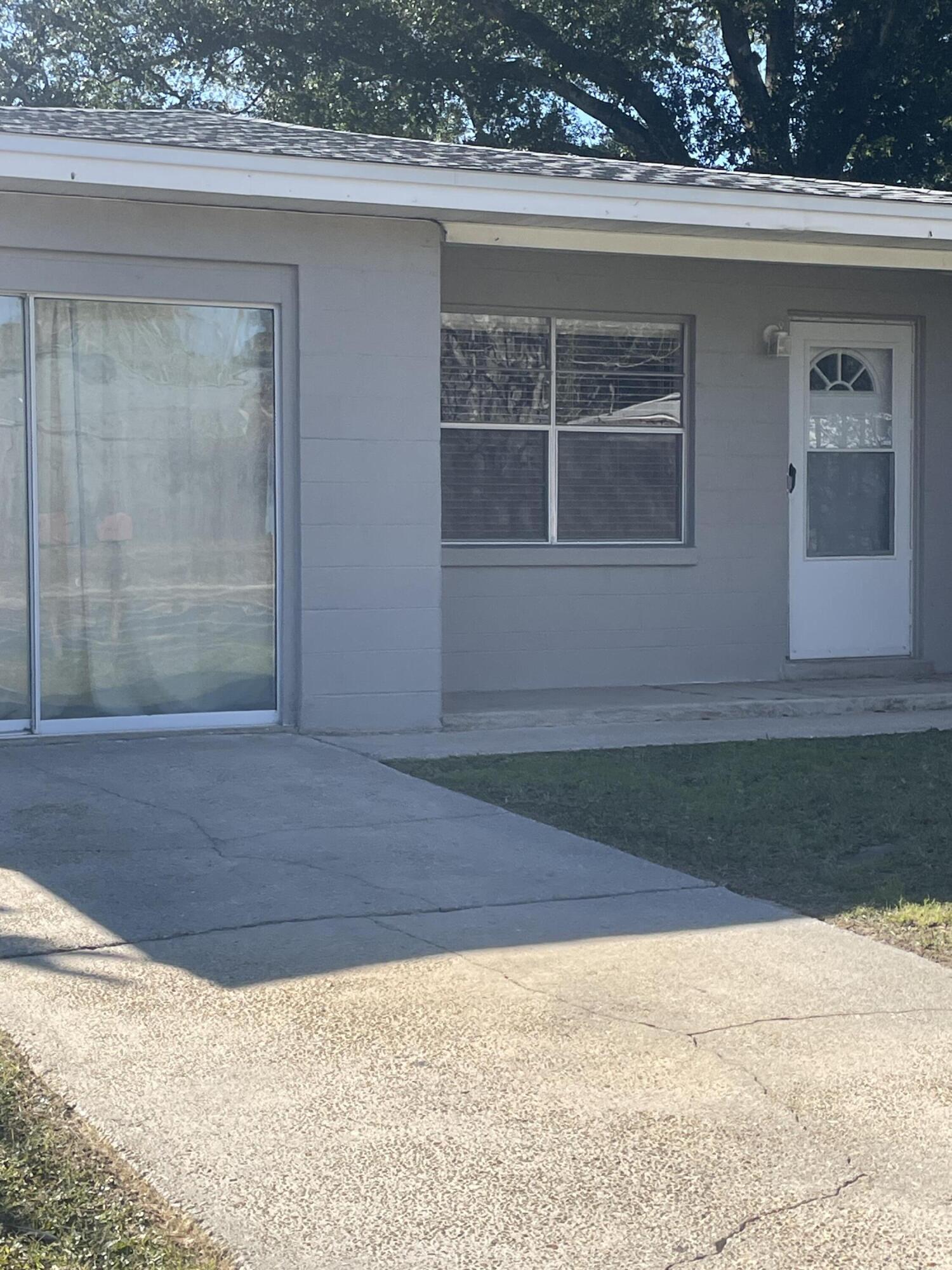 734 Mayflower Avenue Fort Walton Beach FL 32547