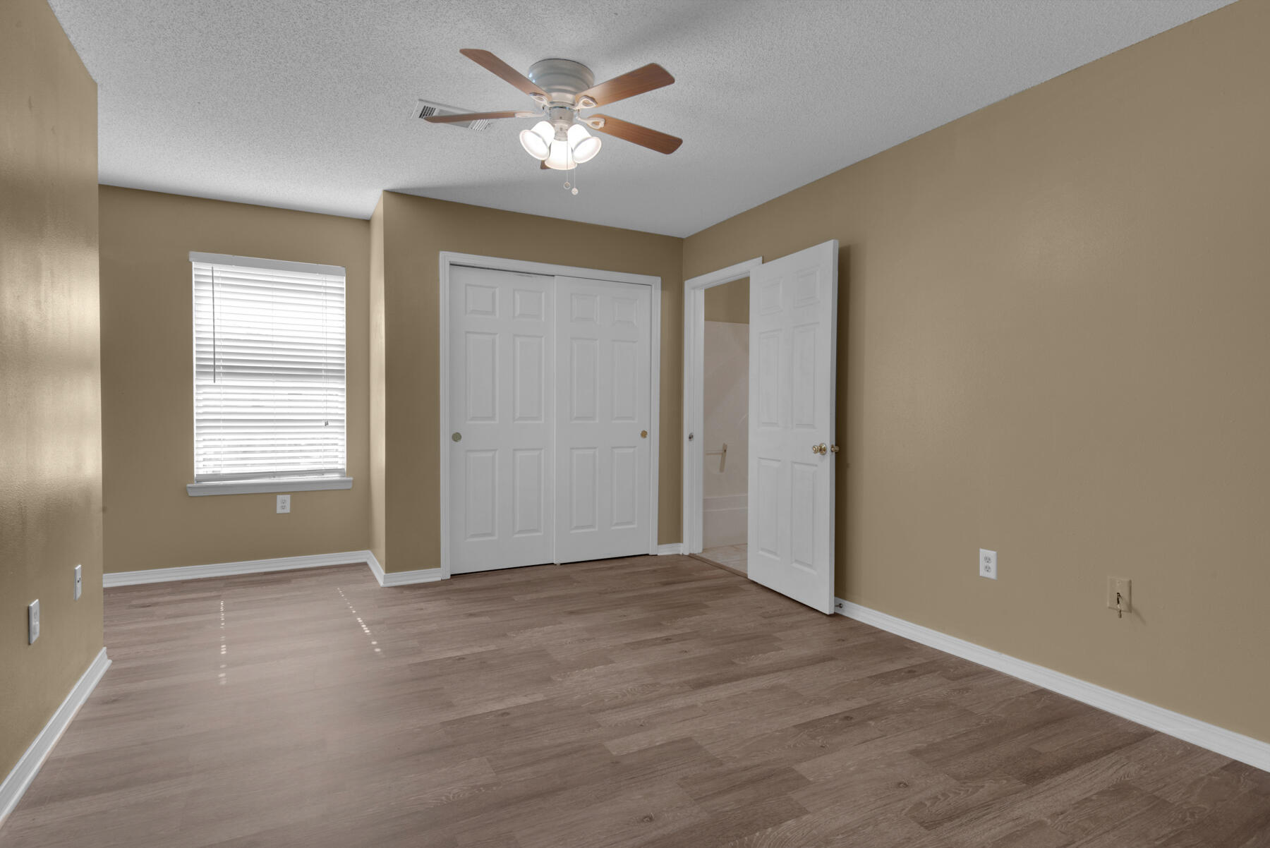 2125 Tom Street Navarre FL 32566
