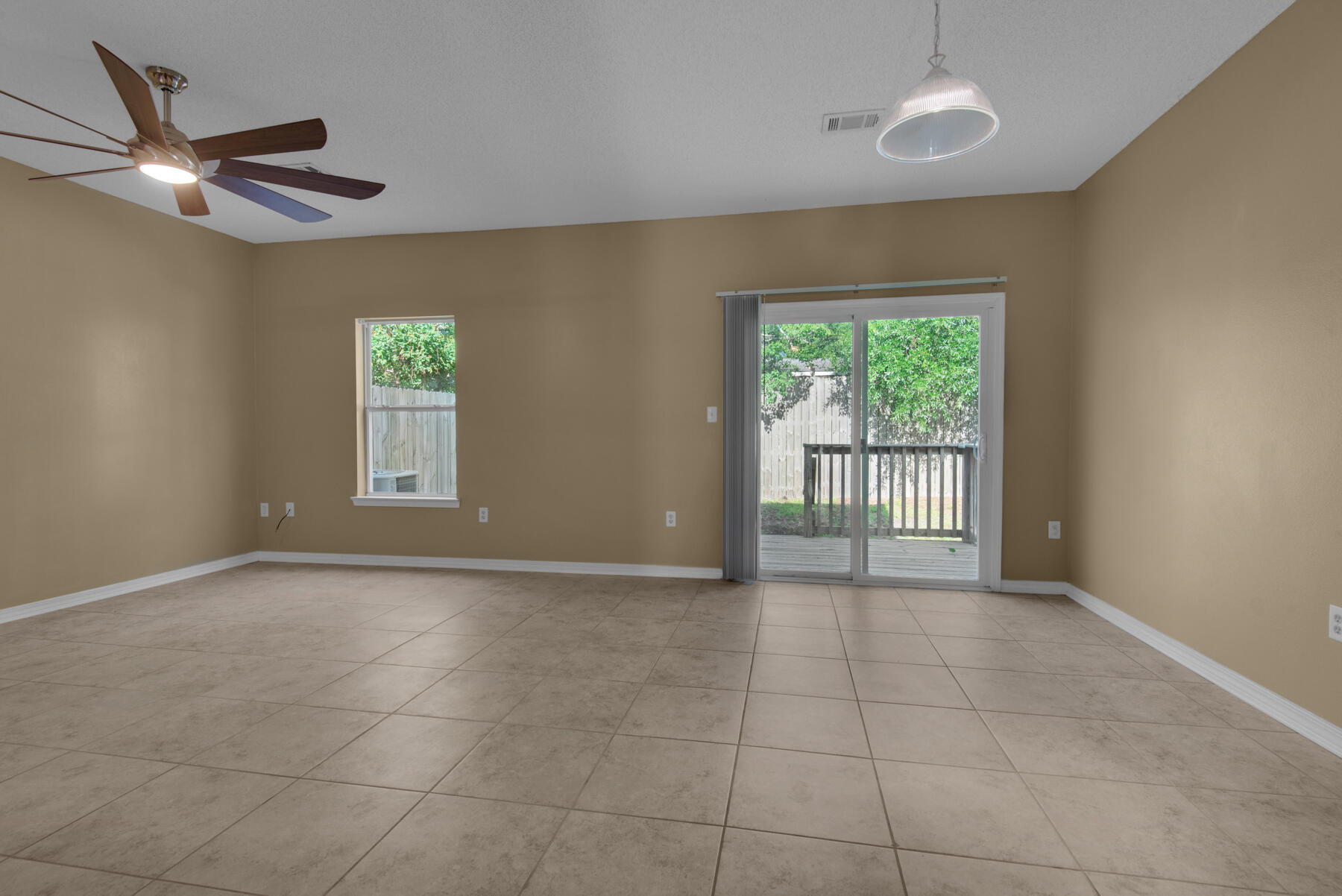 2125 Tom Street Navarre FL 32566
