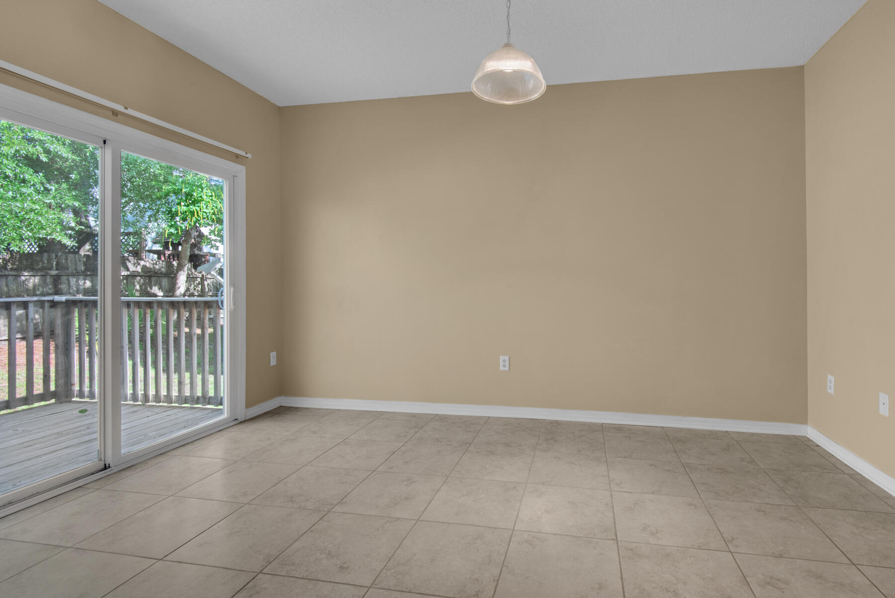 2125 Tom Street Navarre FL 32566