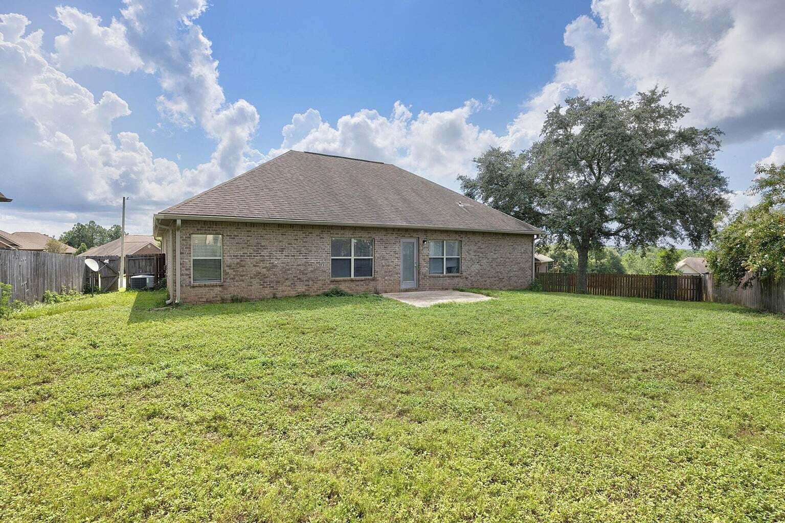 607 Rowan Circle Crestview FL 32536