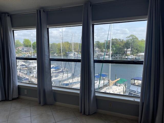 300 Yacht Club Drive Niceville FL 32578